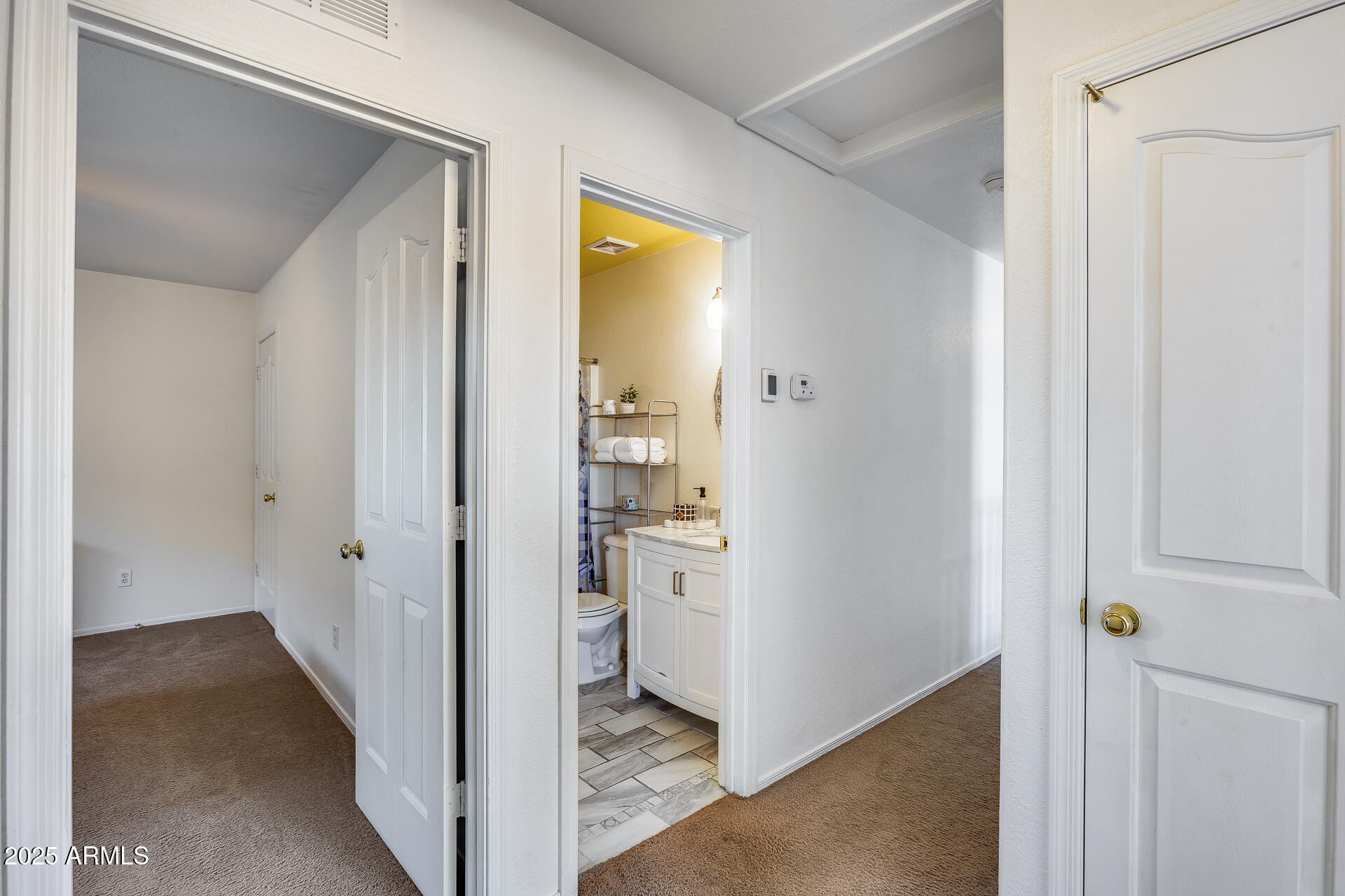 3215 W MOLLY Lane