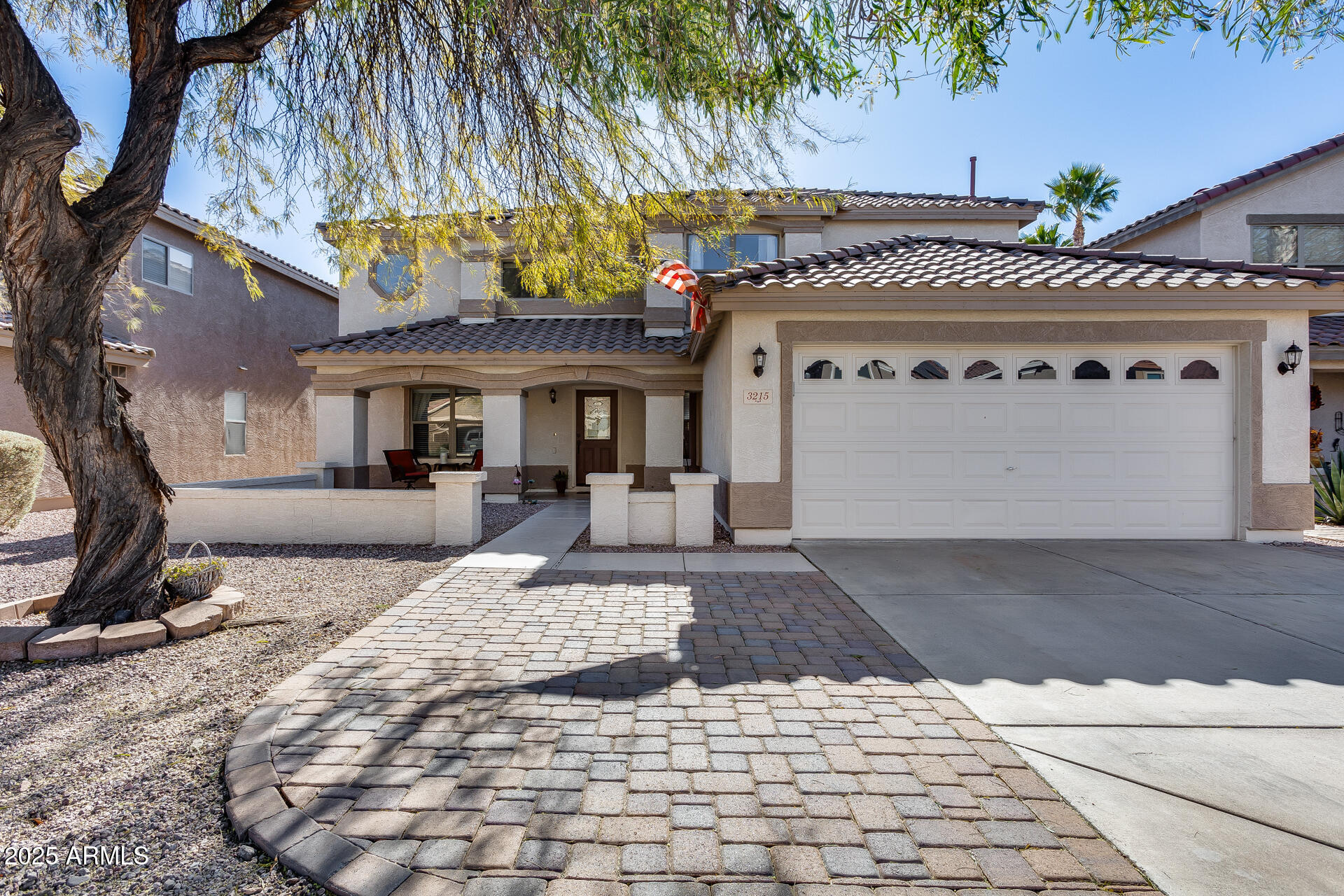3215 W MOLLY Lane