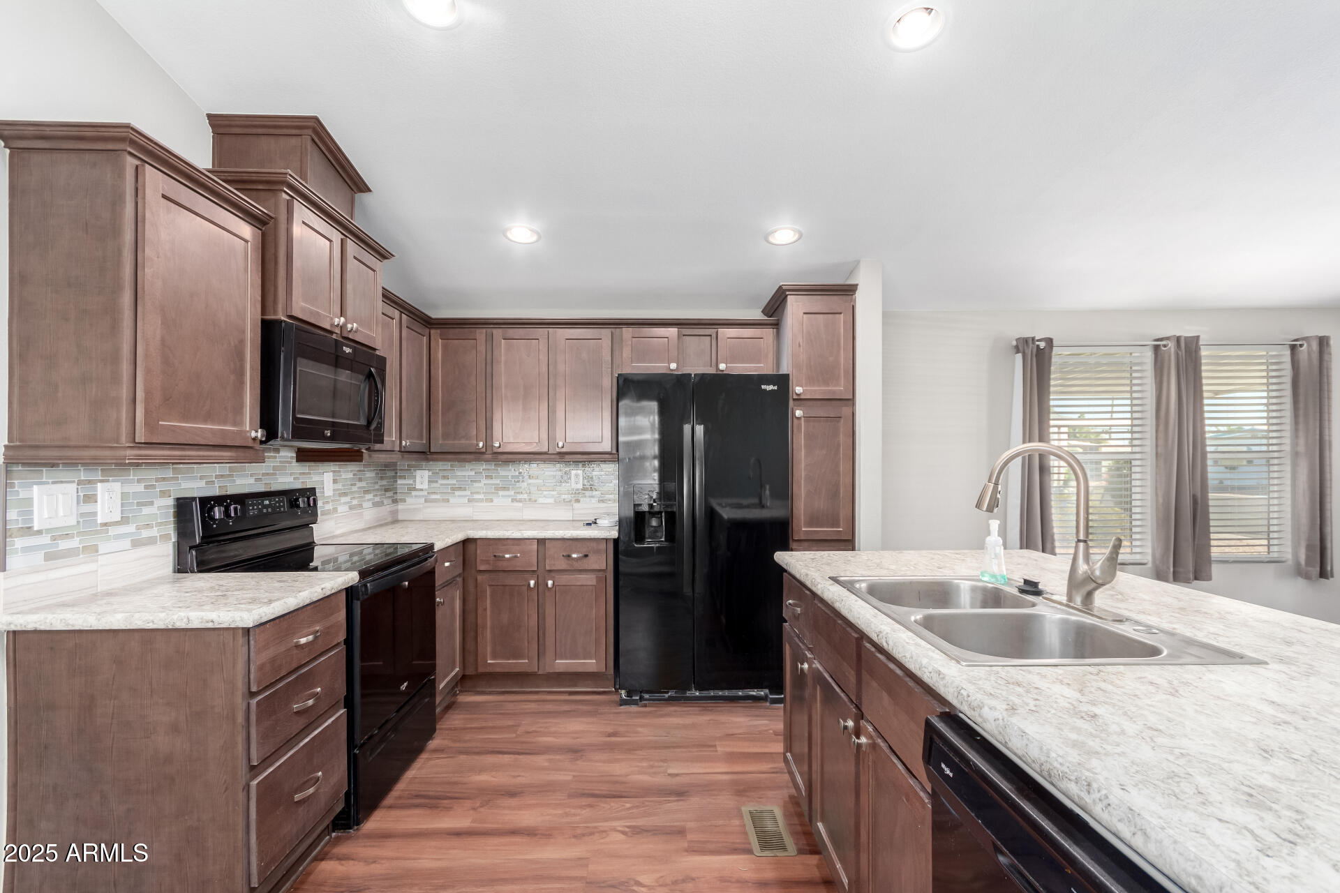 3104 E BROADWAY Road, 9