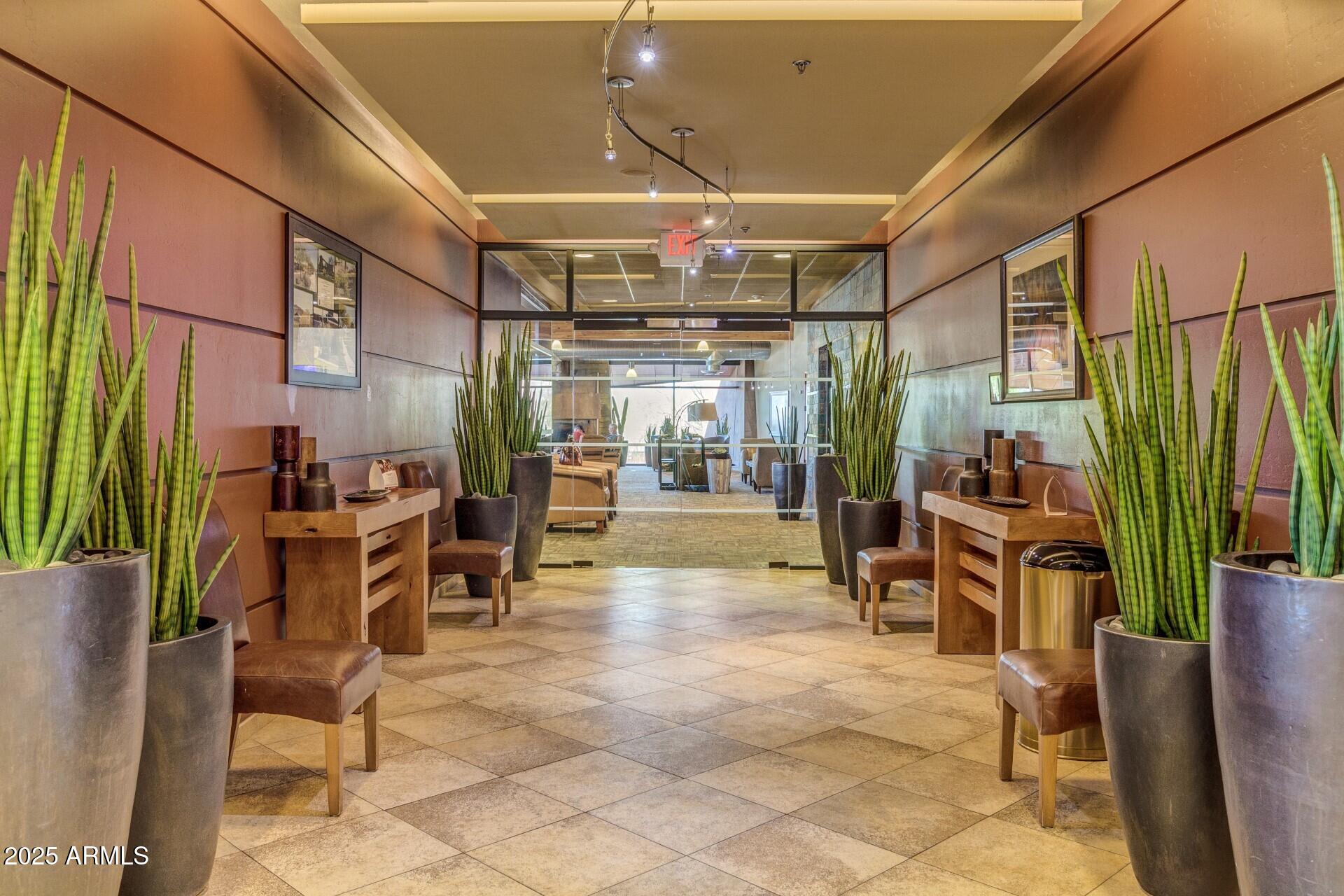 1956 W BLACK HILL Road