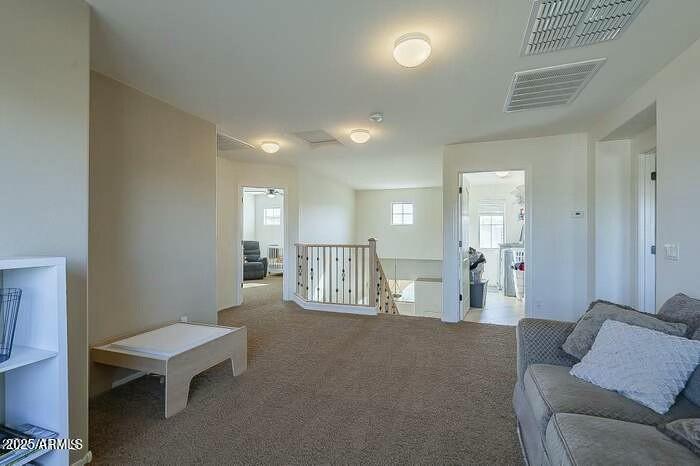 2910 W WILLIAM Lane