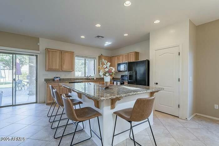 2910 W WILLIAM Lane