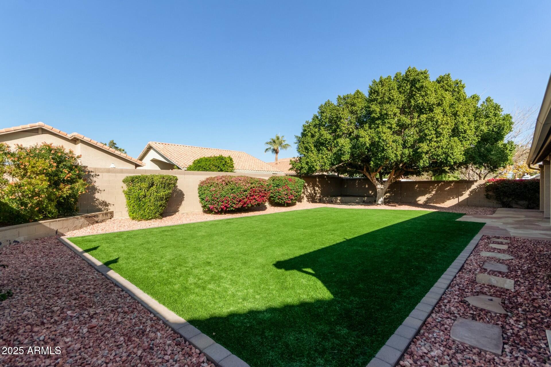 4220 E THISTLE LANDING Drive