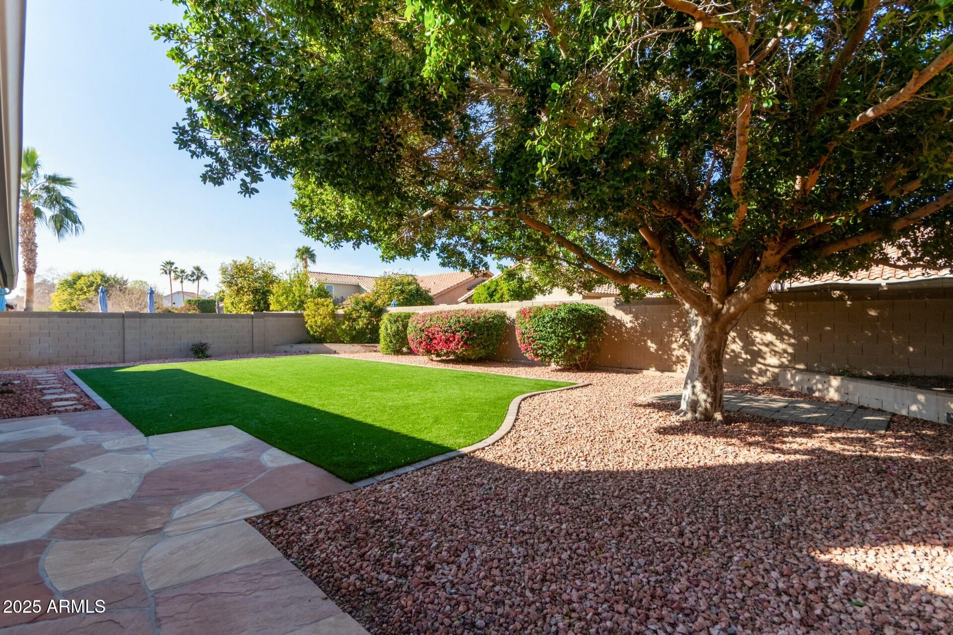 4220 E THISTLE LANDING Drive
