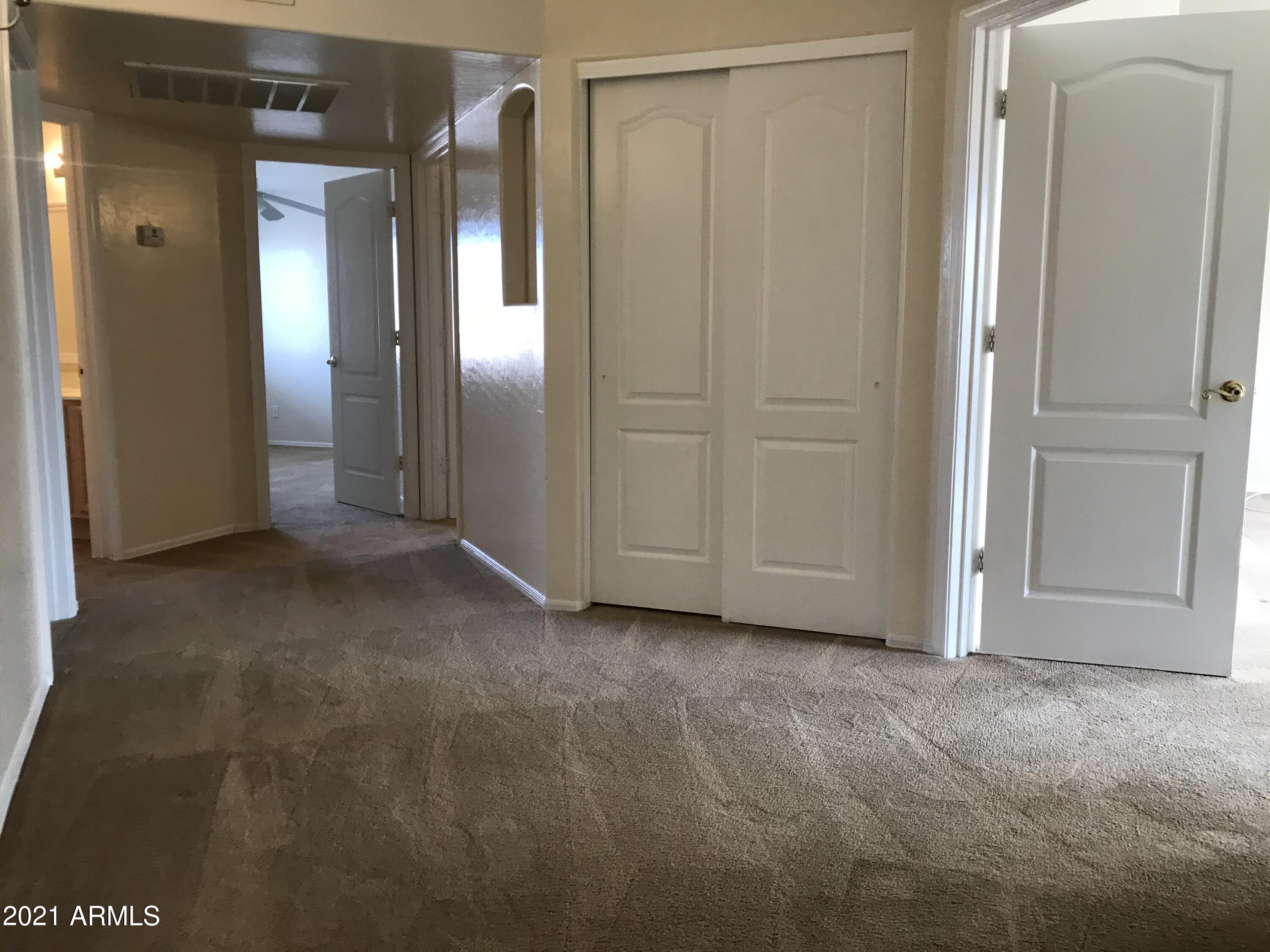 1835 W LEAH Lane