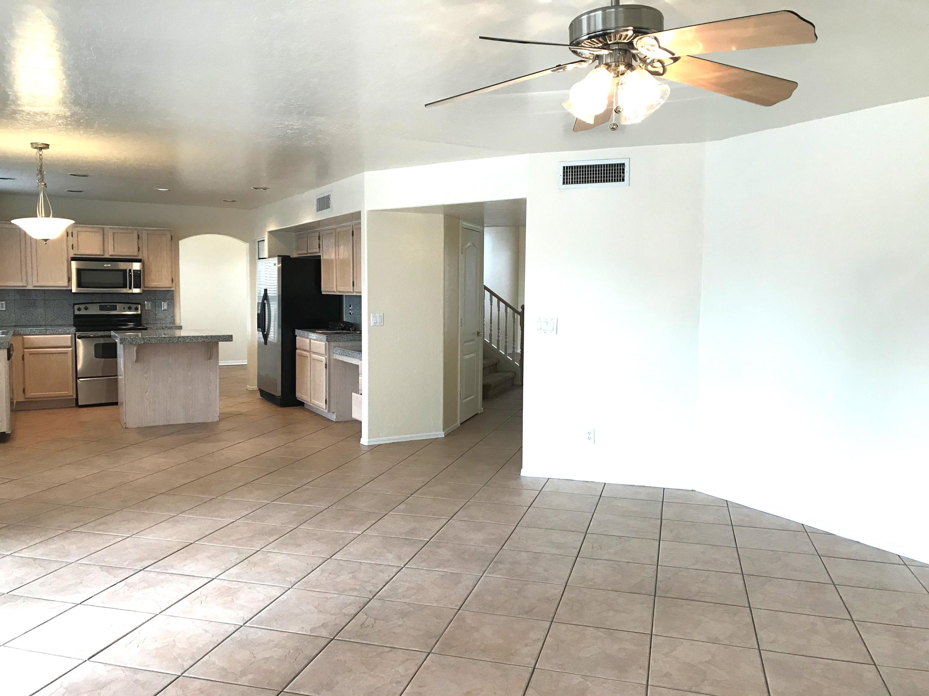 1835 W LEAH Lane