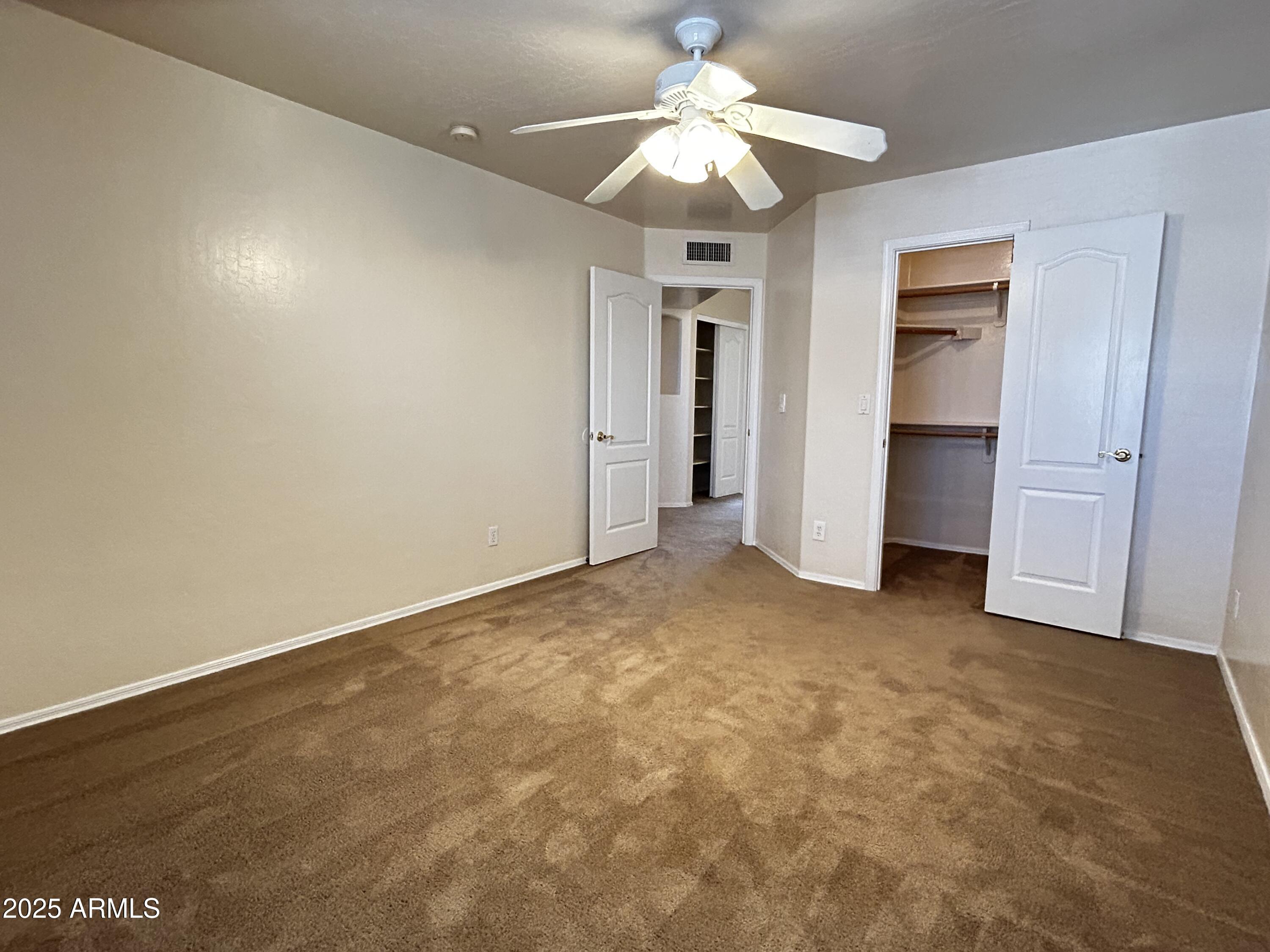 1835 W LEAH Lane