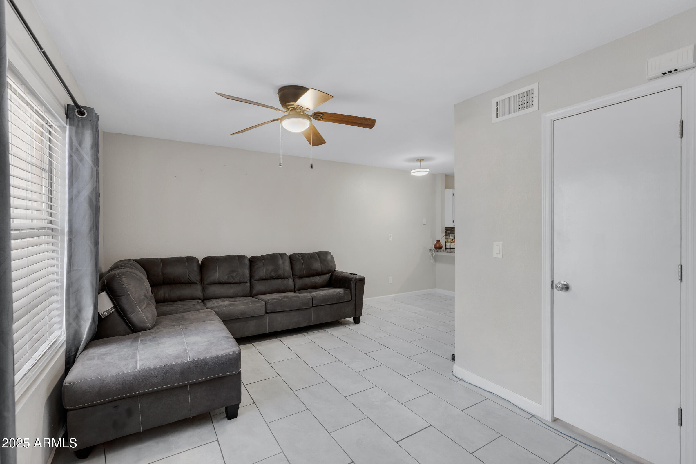 625 S Westwood, 102