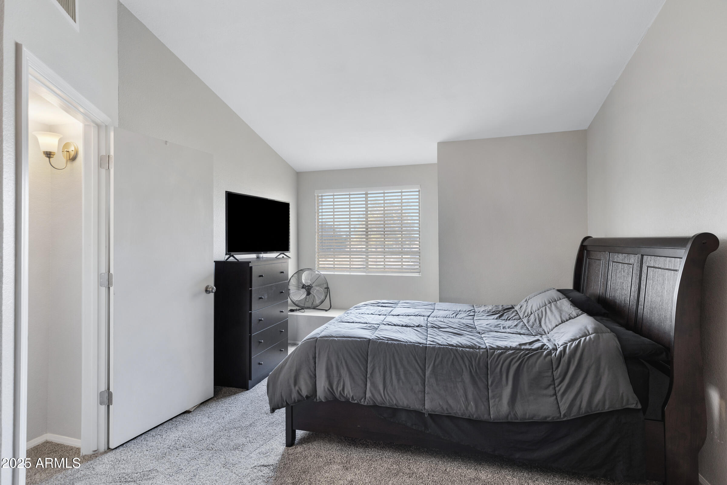 625 S Westwood, 102