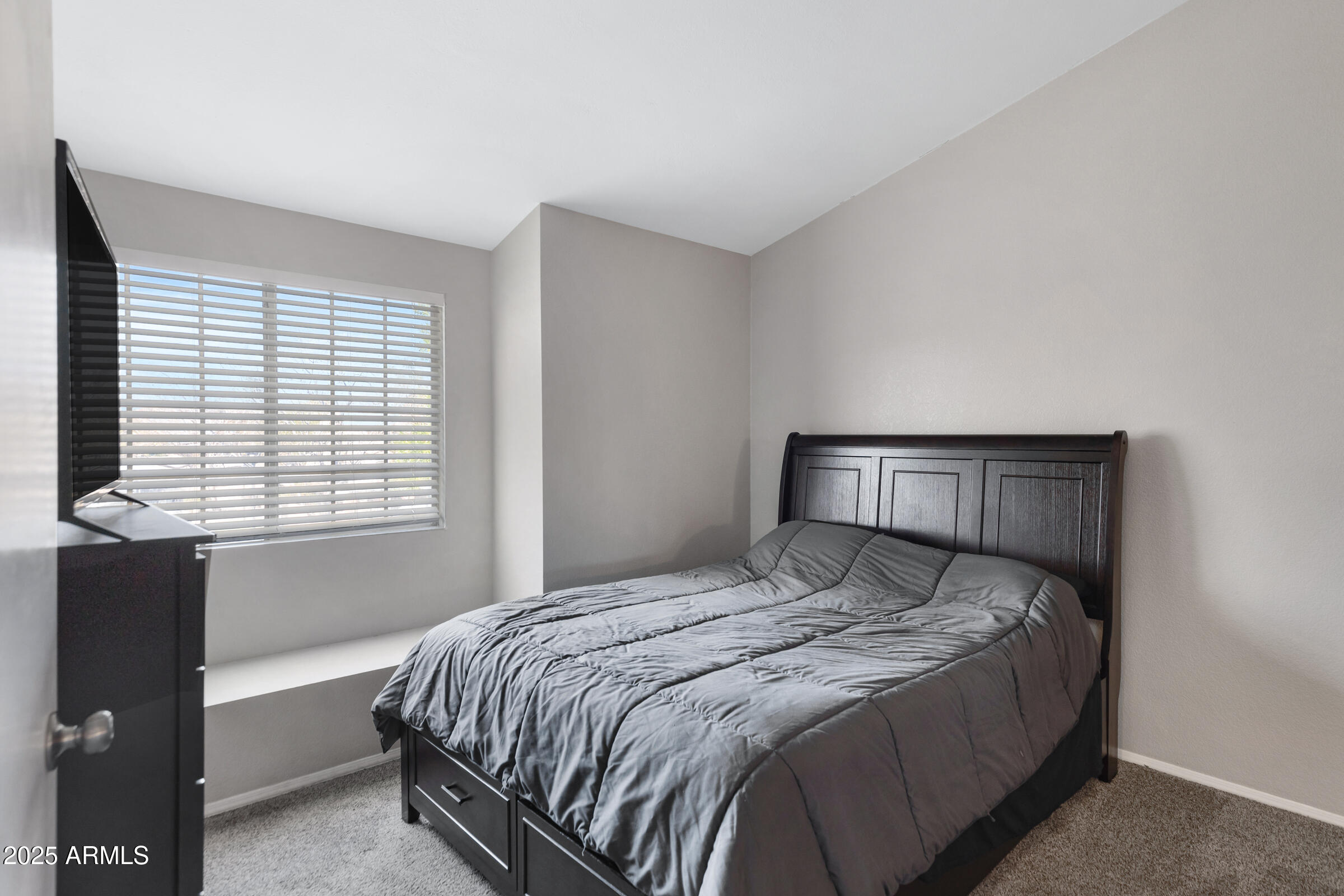 625 S Westwood, 102