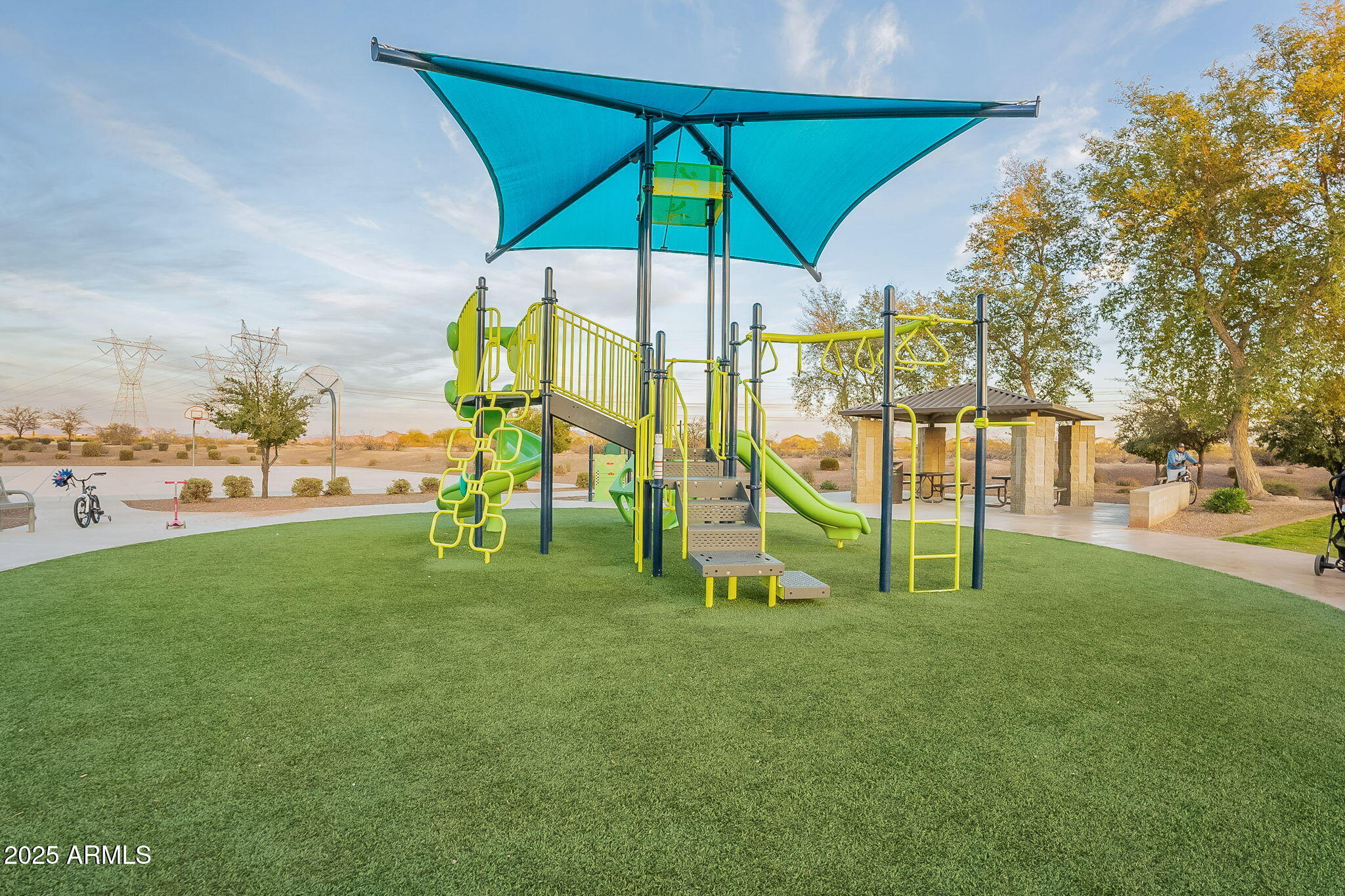 12133 W DESERT MOON Way