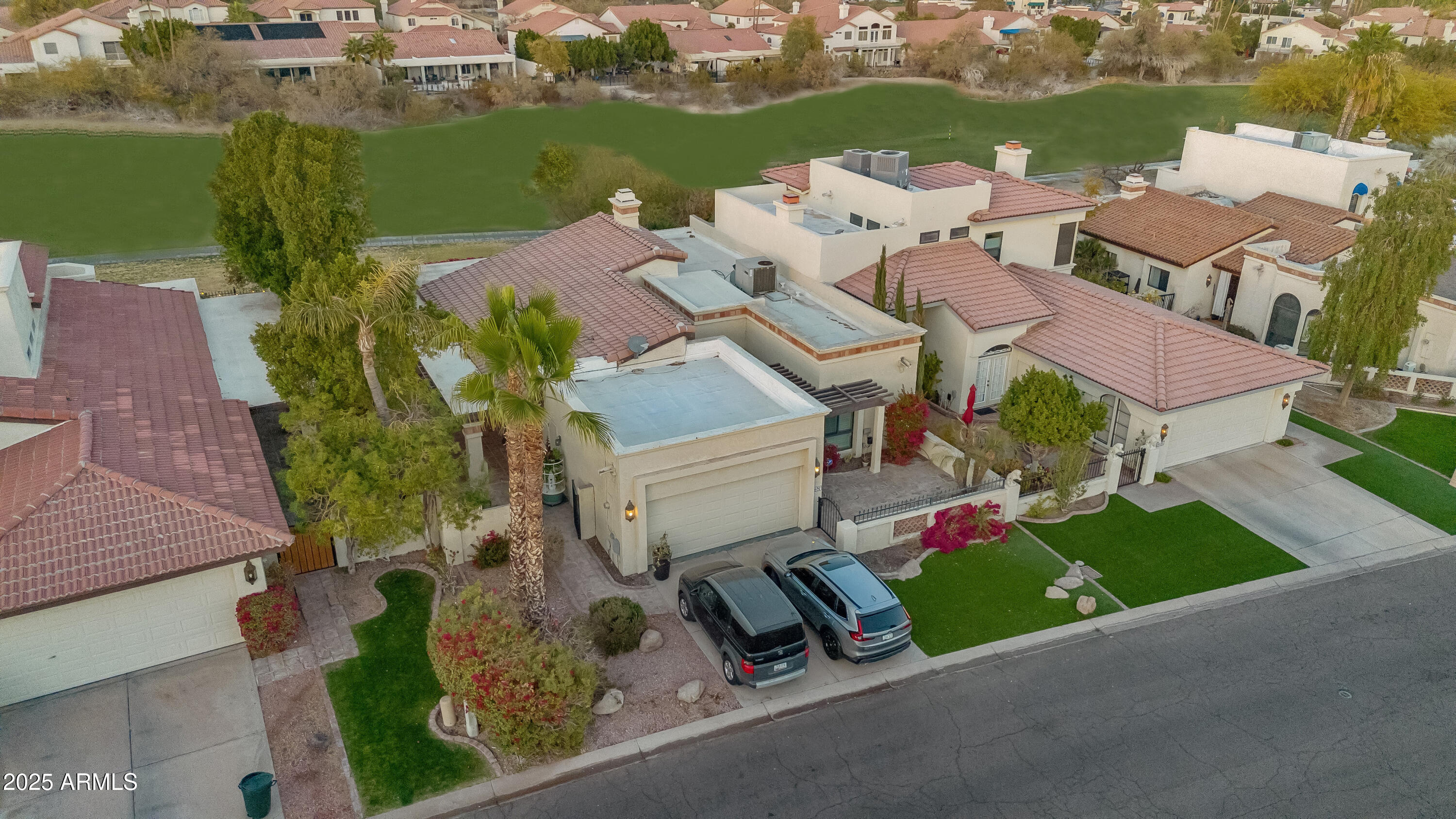 4636 E MONTE Way