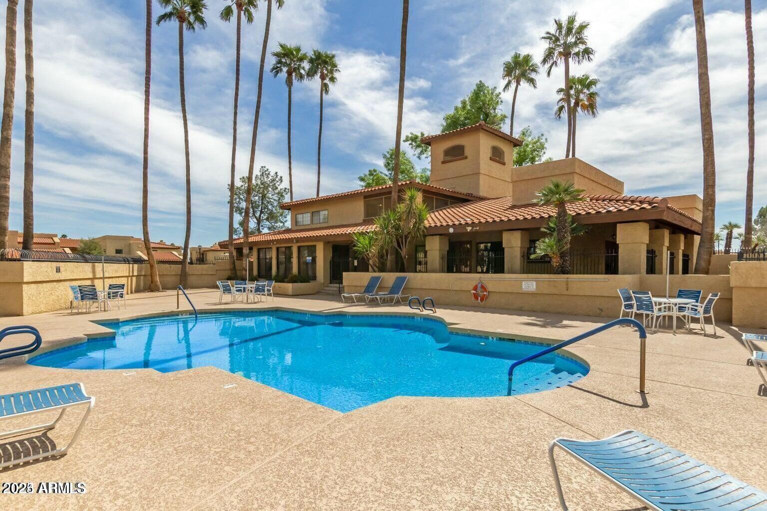 8344 N 21ST Drive # I105
