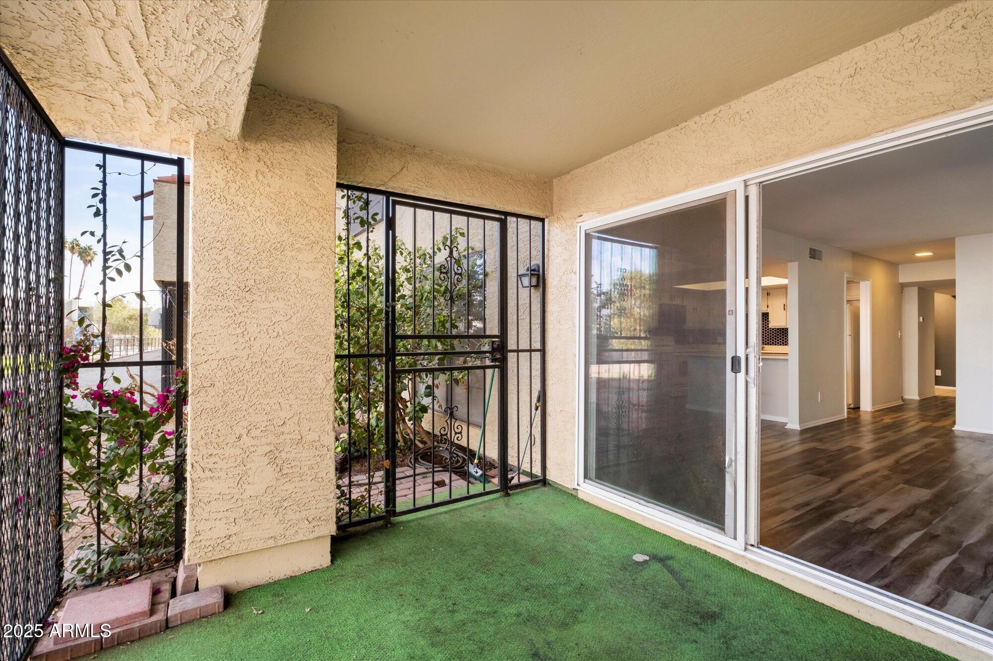 8344 N 21ST Drive # I105
