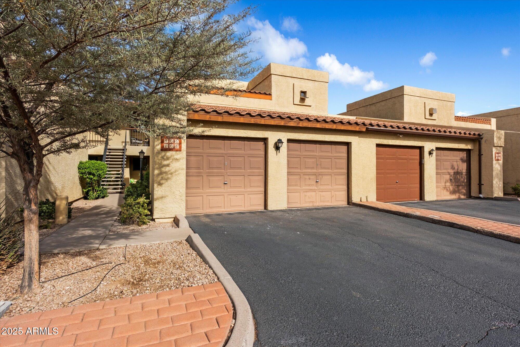 8344 N 21ST Drive # I105