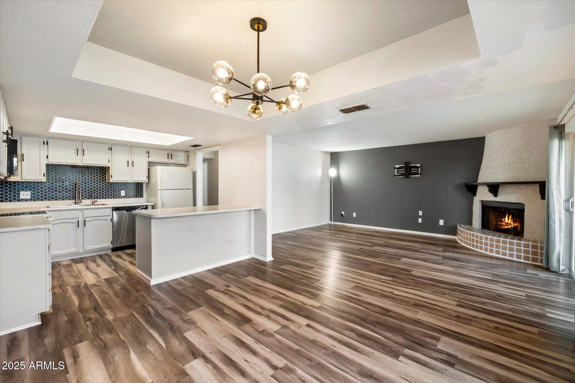 8344 N 21ST Drive # I105