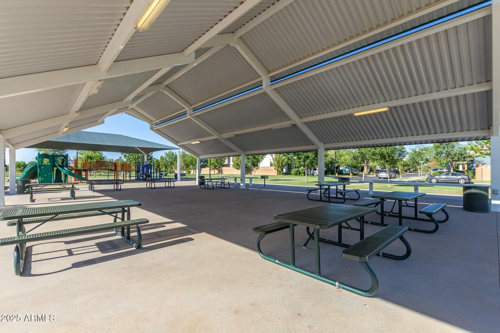 3875 E APPALOOSA Road