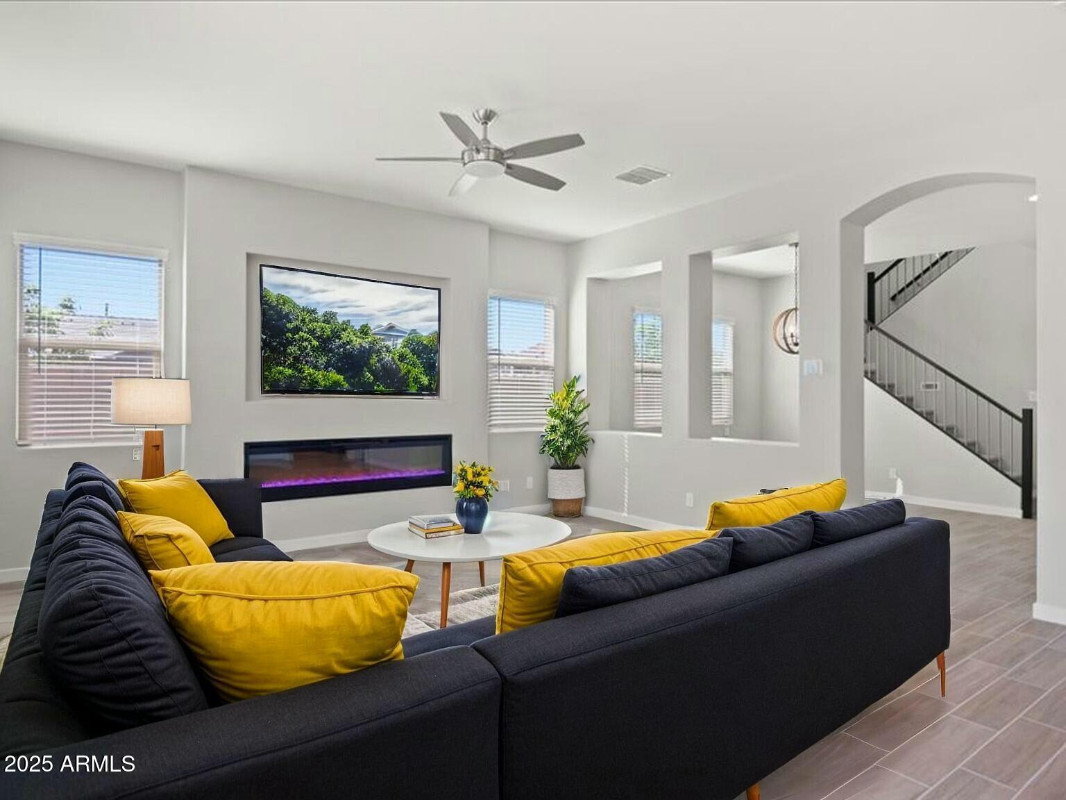 3875 E APPALOOSA Road