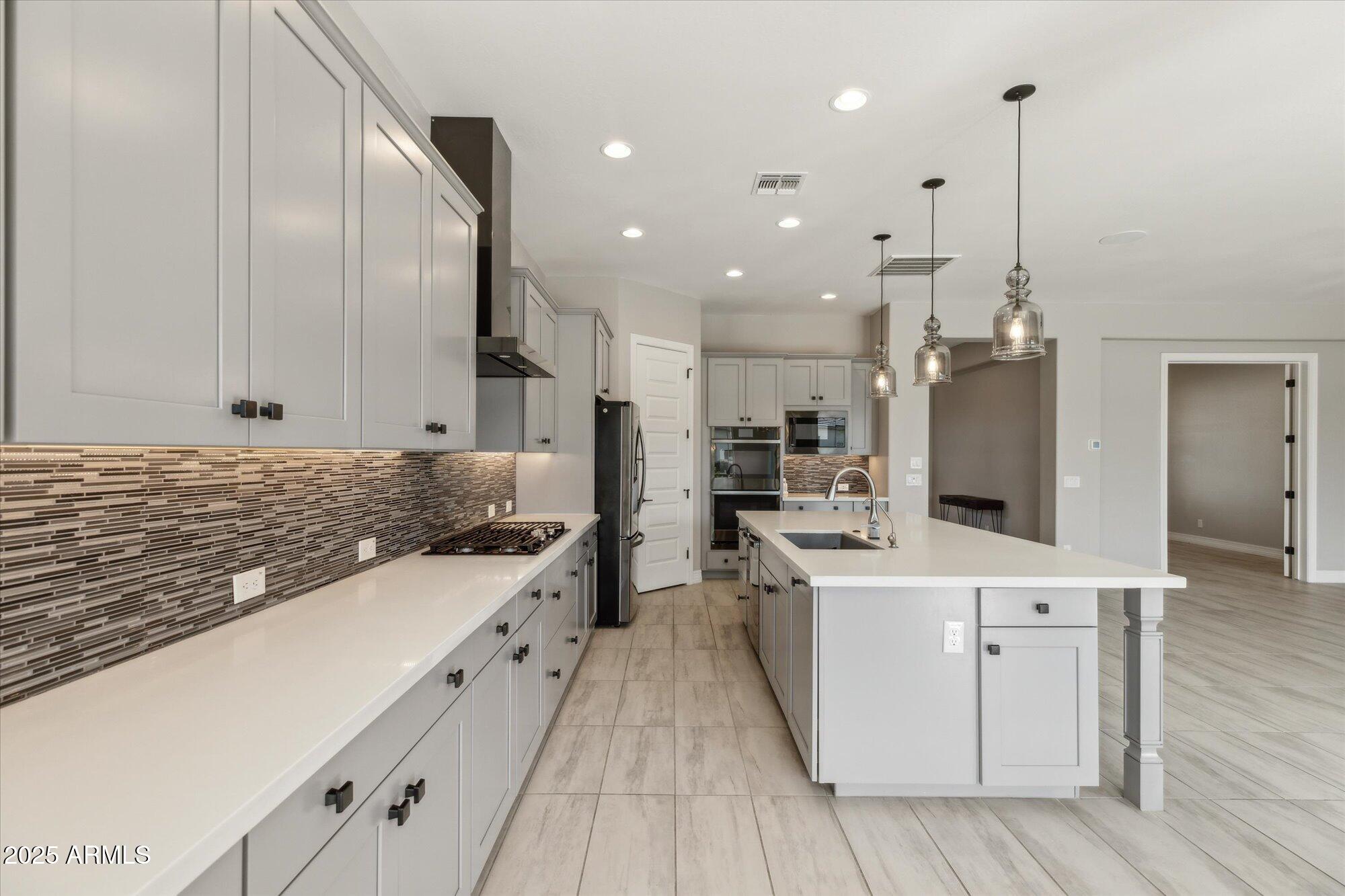 2081 E AQUARIUS Place