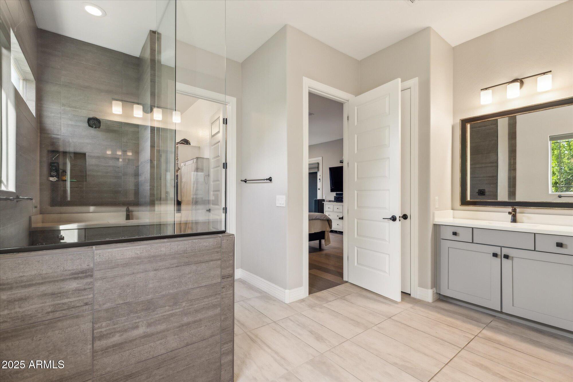 2081 E AQUARIUS Place