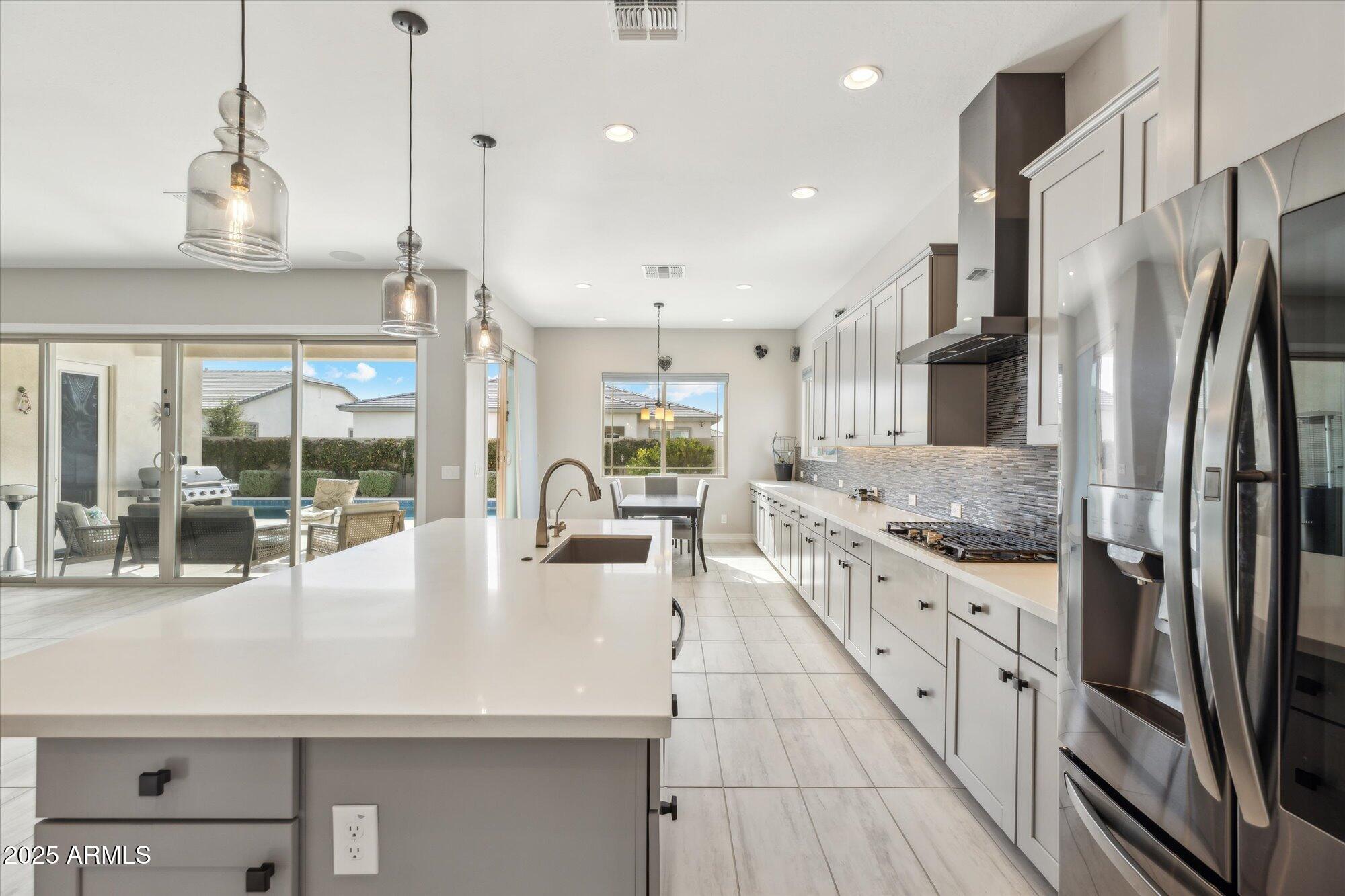 2081 E AQUARIUS Place