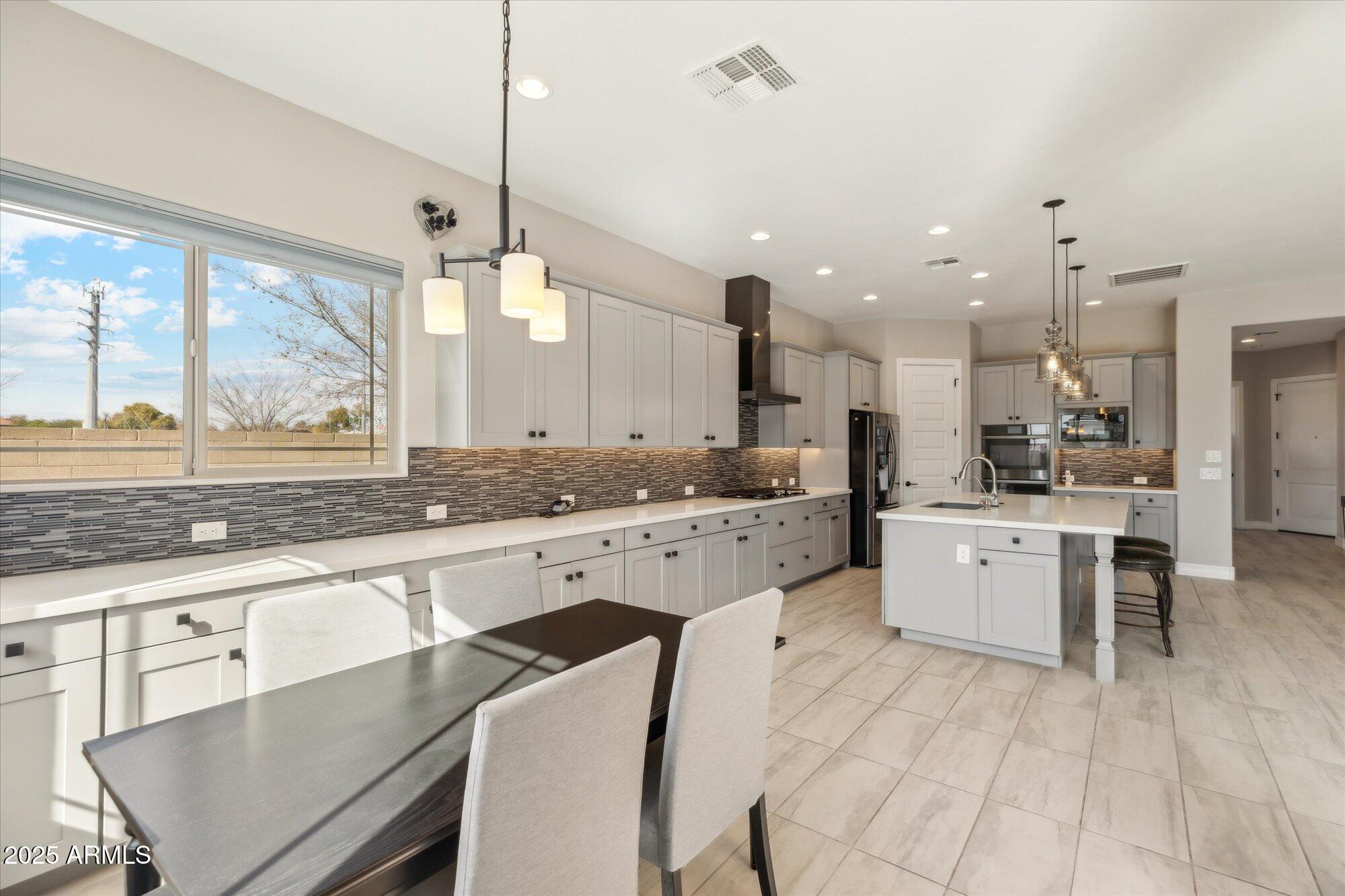 2081 E AQUARIUS Place