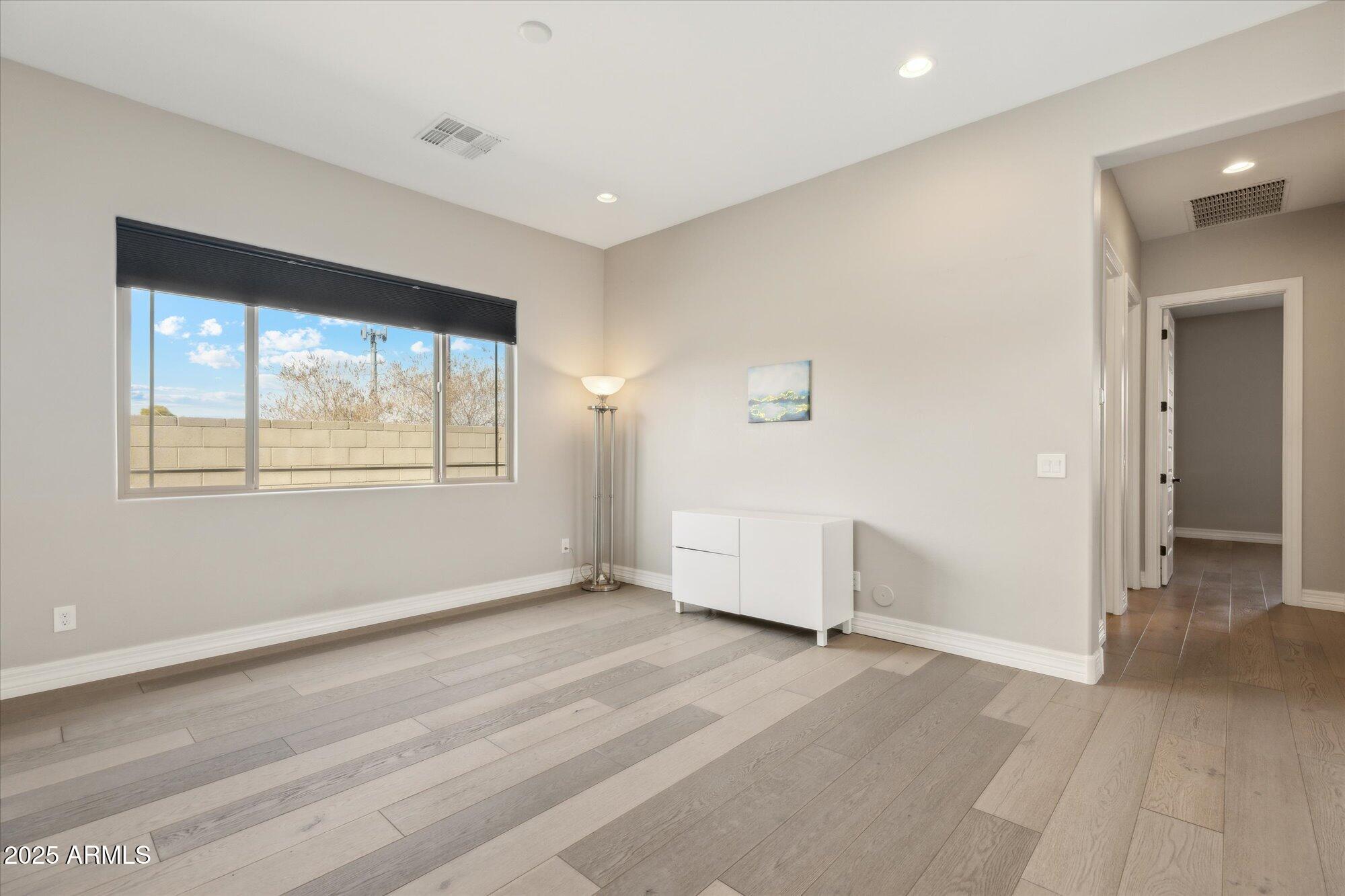 2081 E AQUARIUS Place