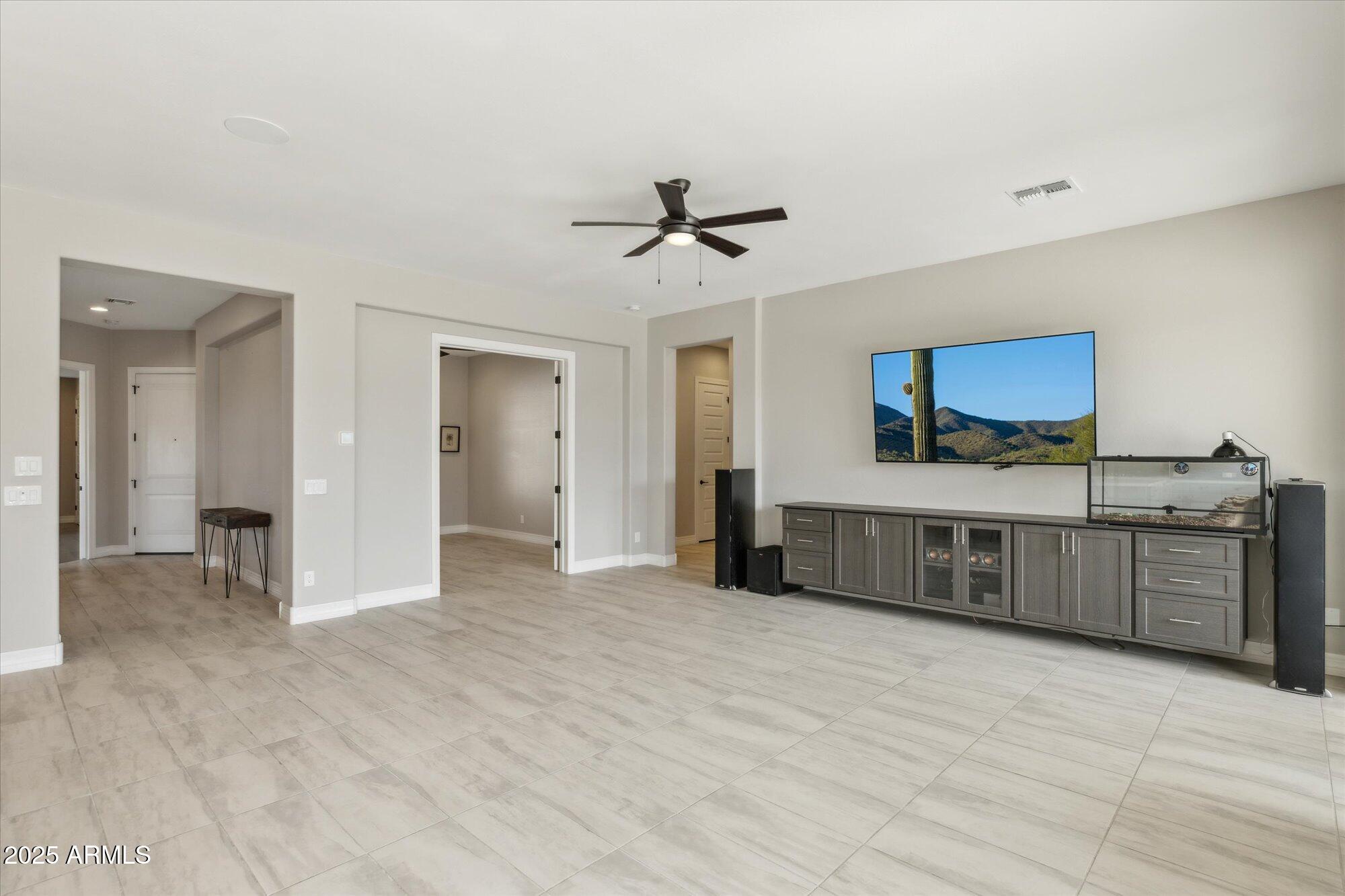 2081 E AQUARIUS Place