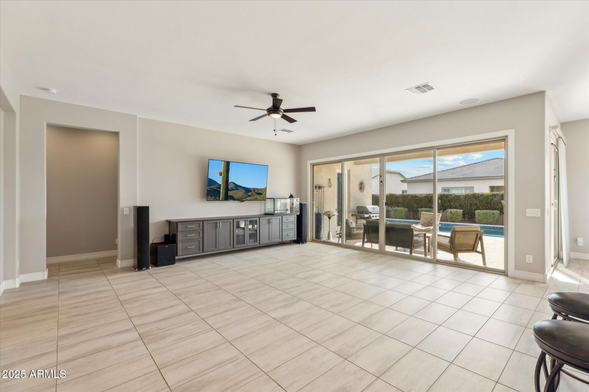 2081 E AQUARIUS Place
