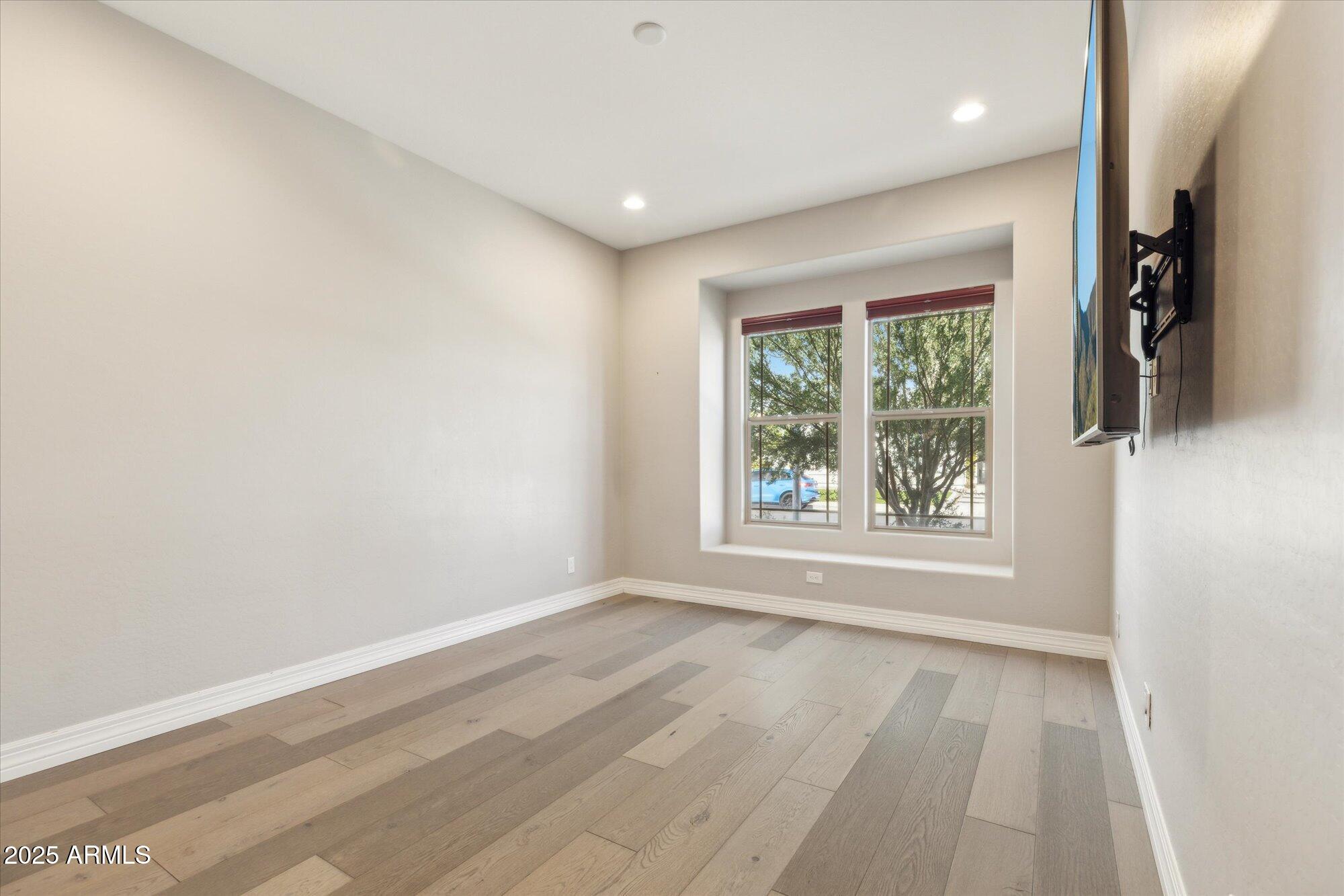 2081 E AQUARIUS Place