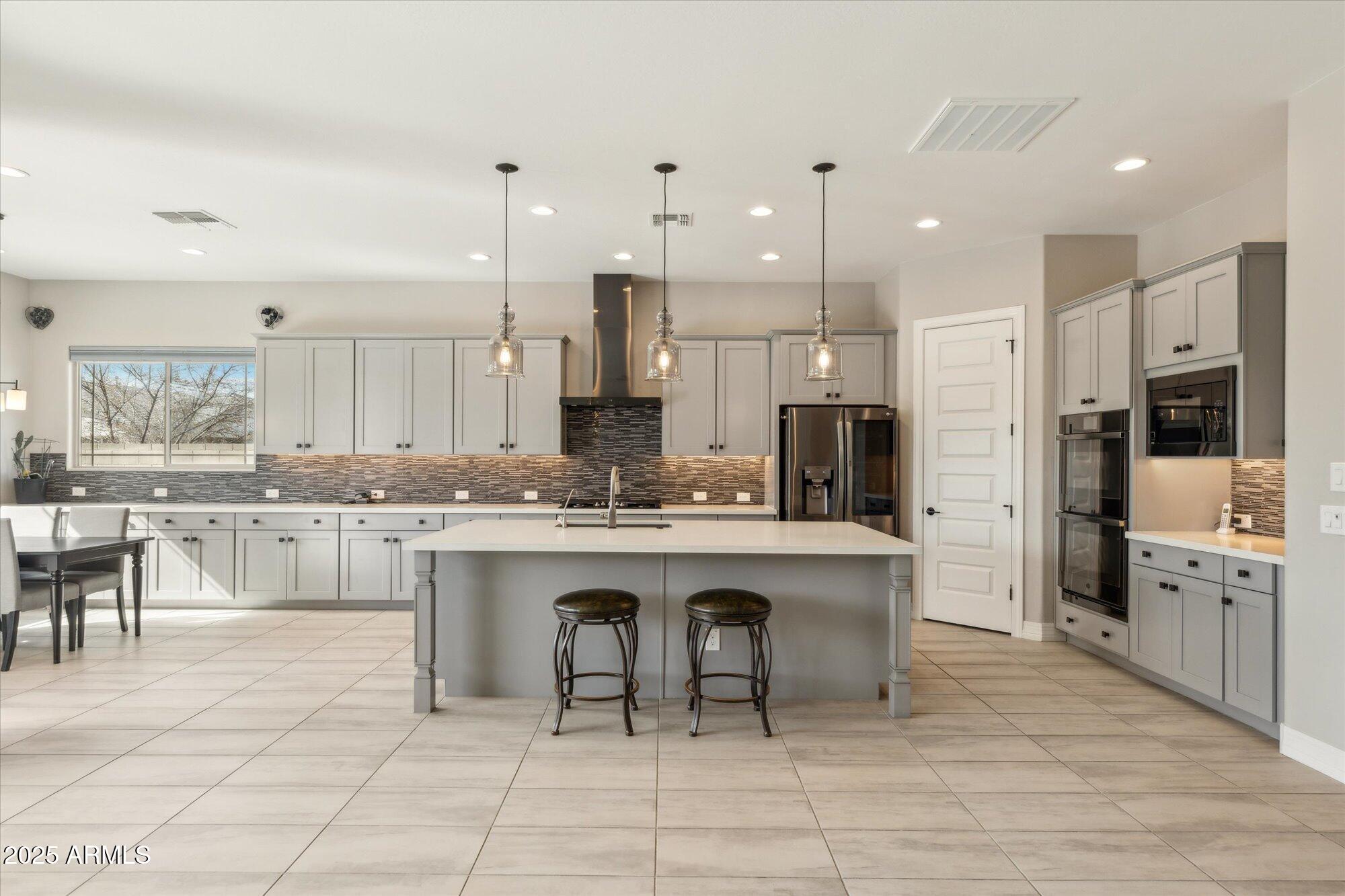 2081 E AQUARIUS Place