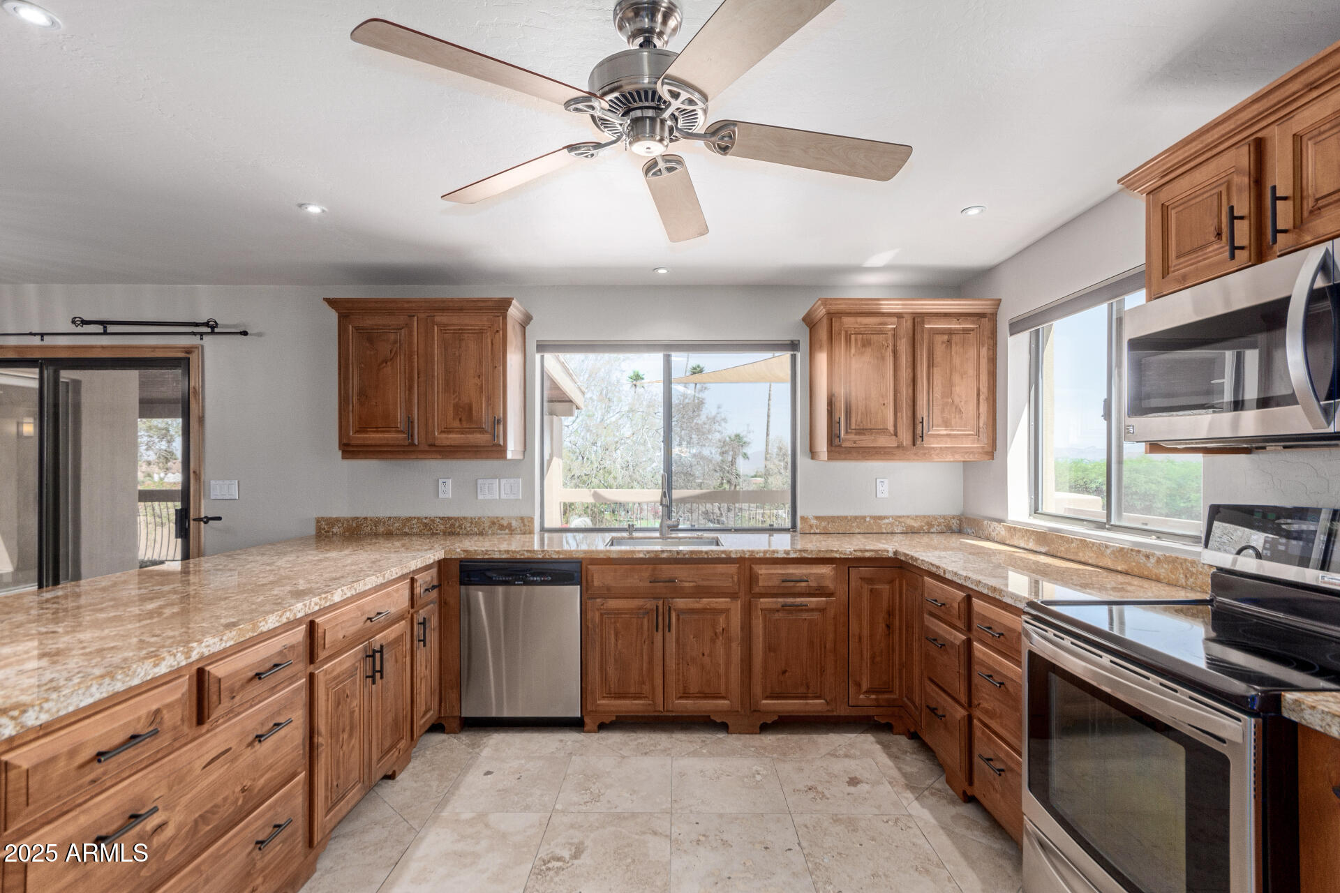 15843 E MUSTANG Drive