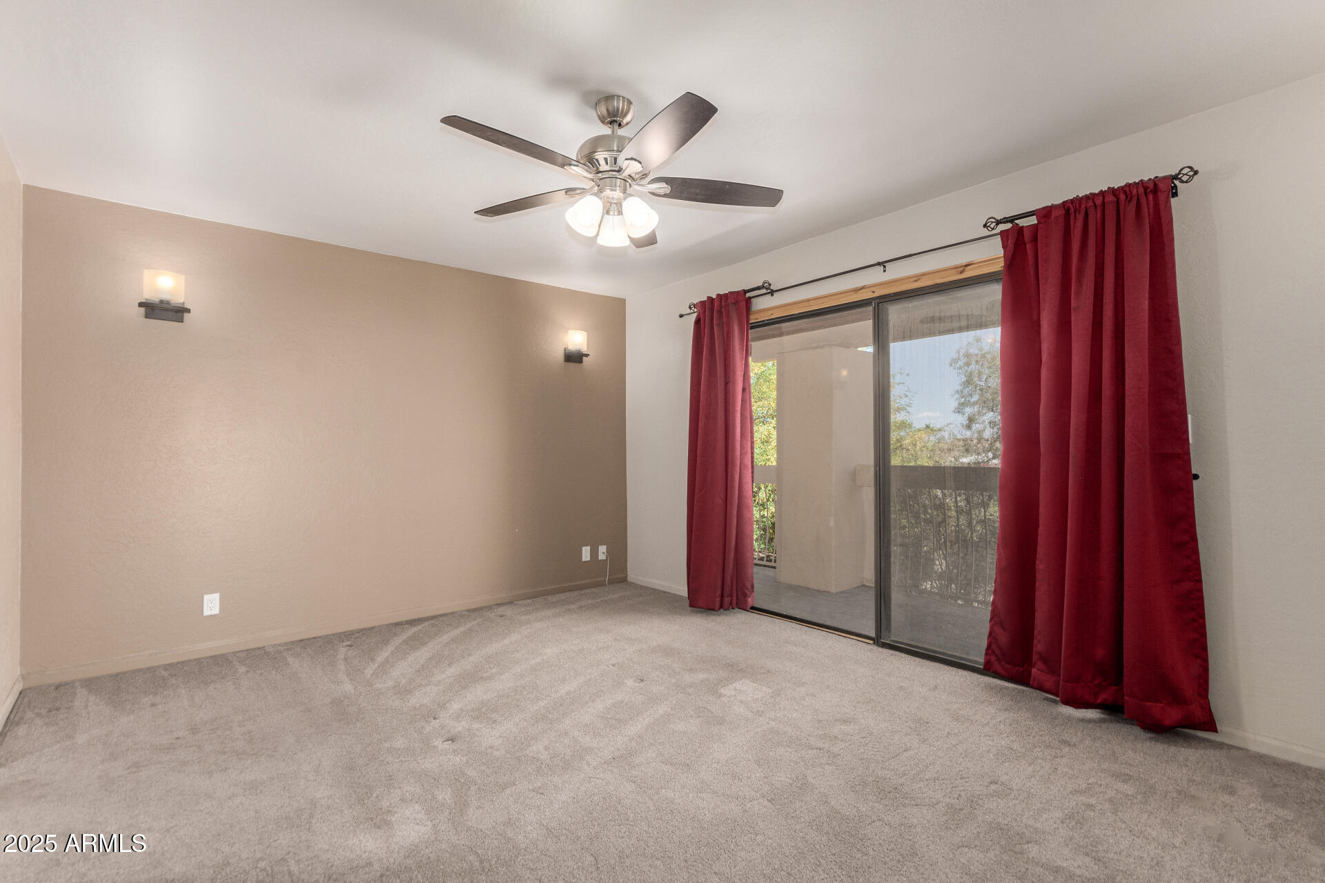 15843 E MUSTANG Drive