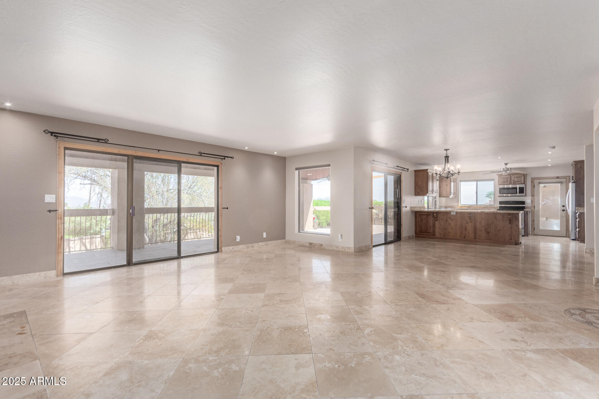 15843 E MUSTANG Drive
