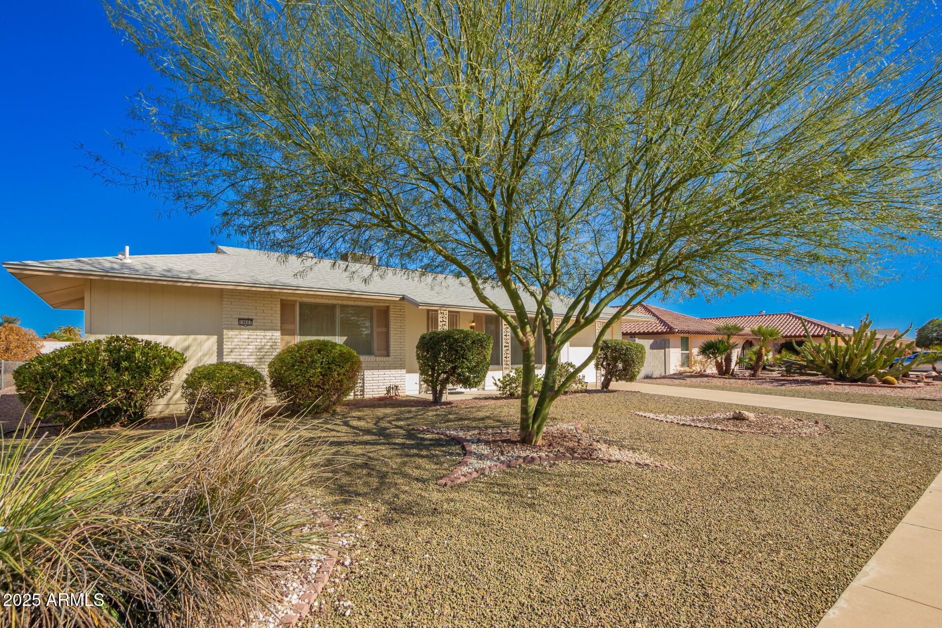 19601 N 99TH Drive