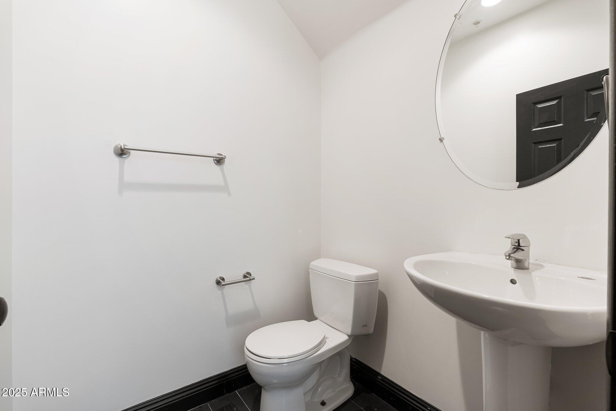 7601 E ROOSEVELT Street, 1007