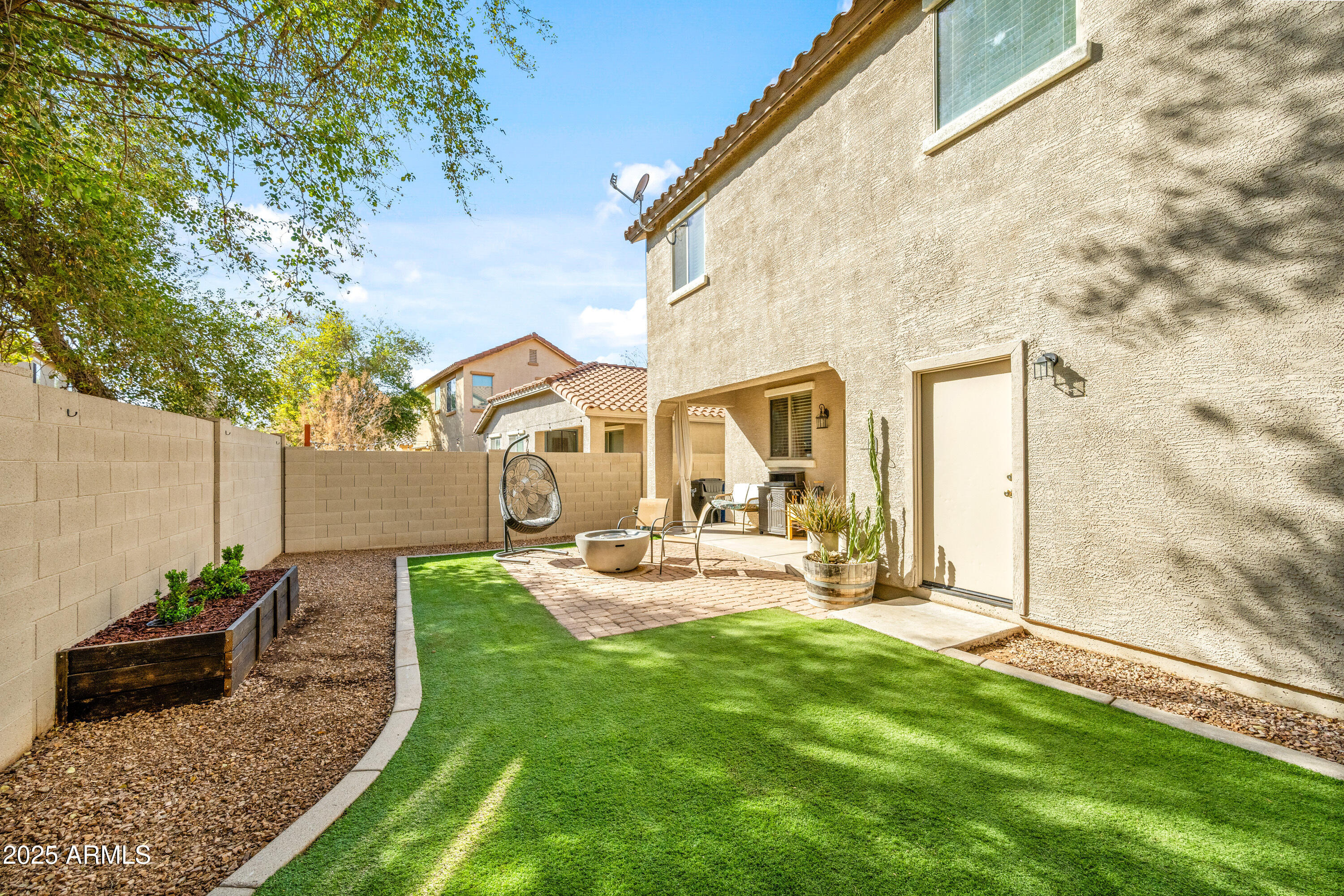 3753 E SEBASTIAN Lane