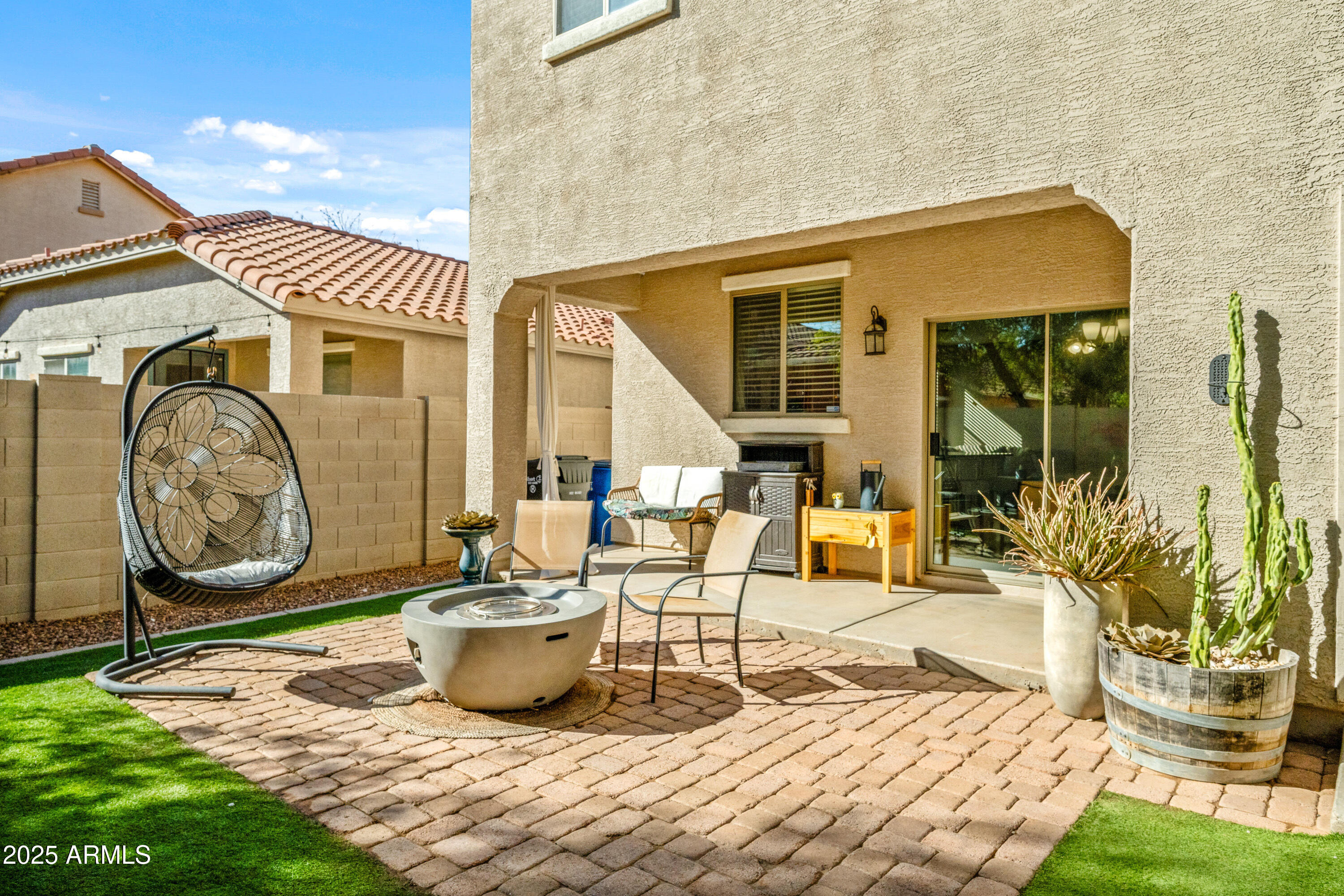 3753 E SEBASTIAN Lane