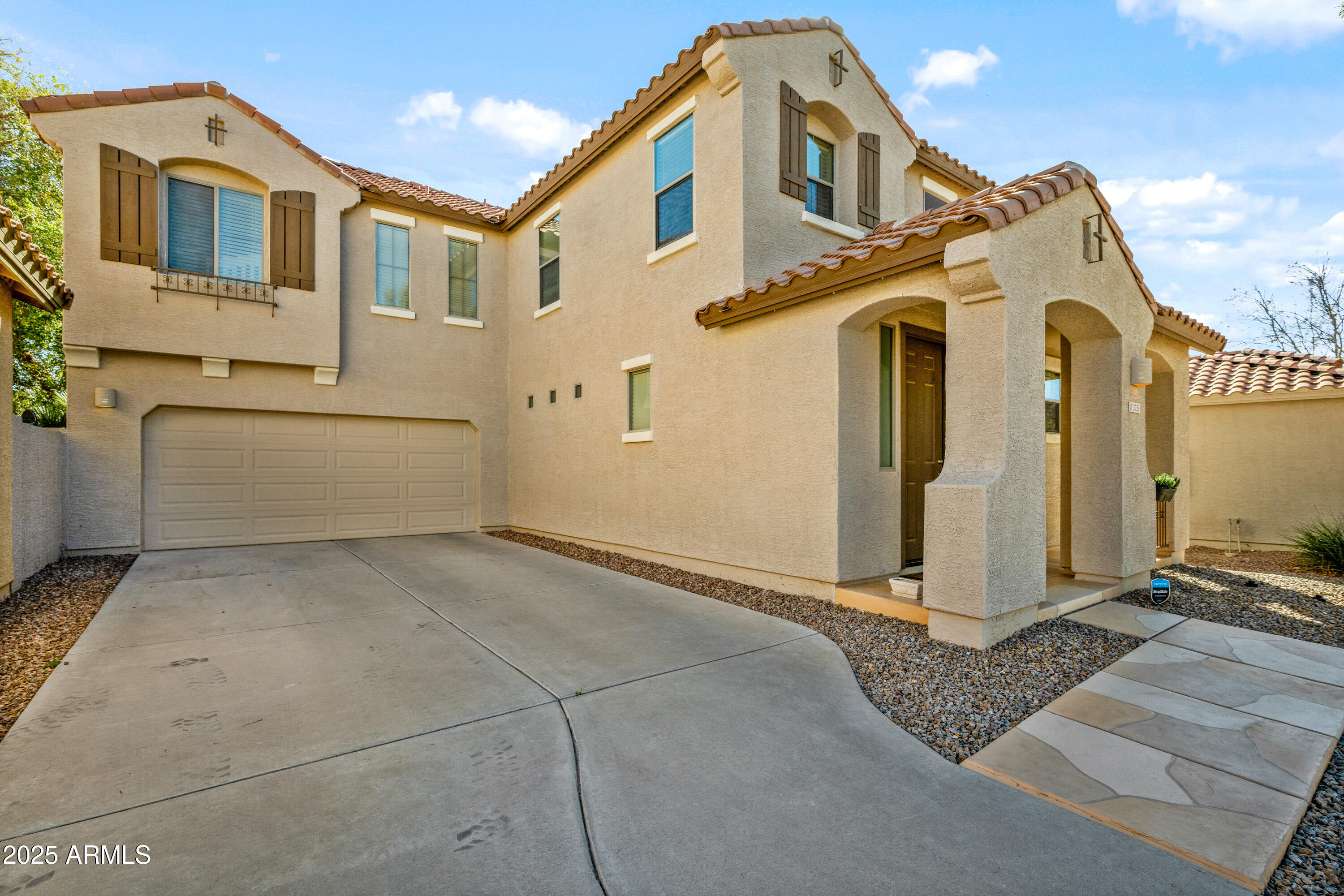 3753 E SEBASTIAN Lane