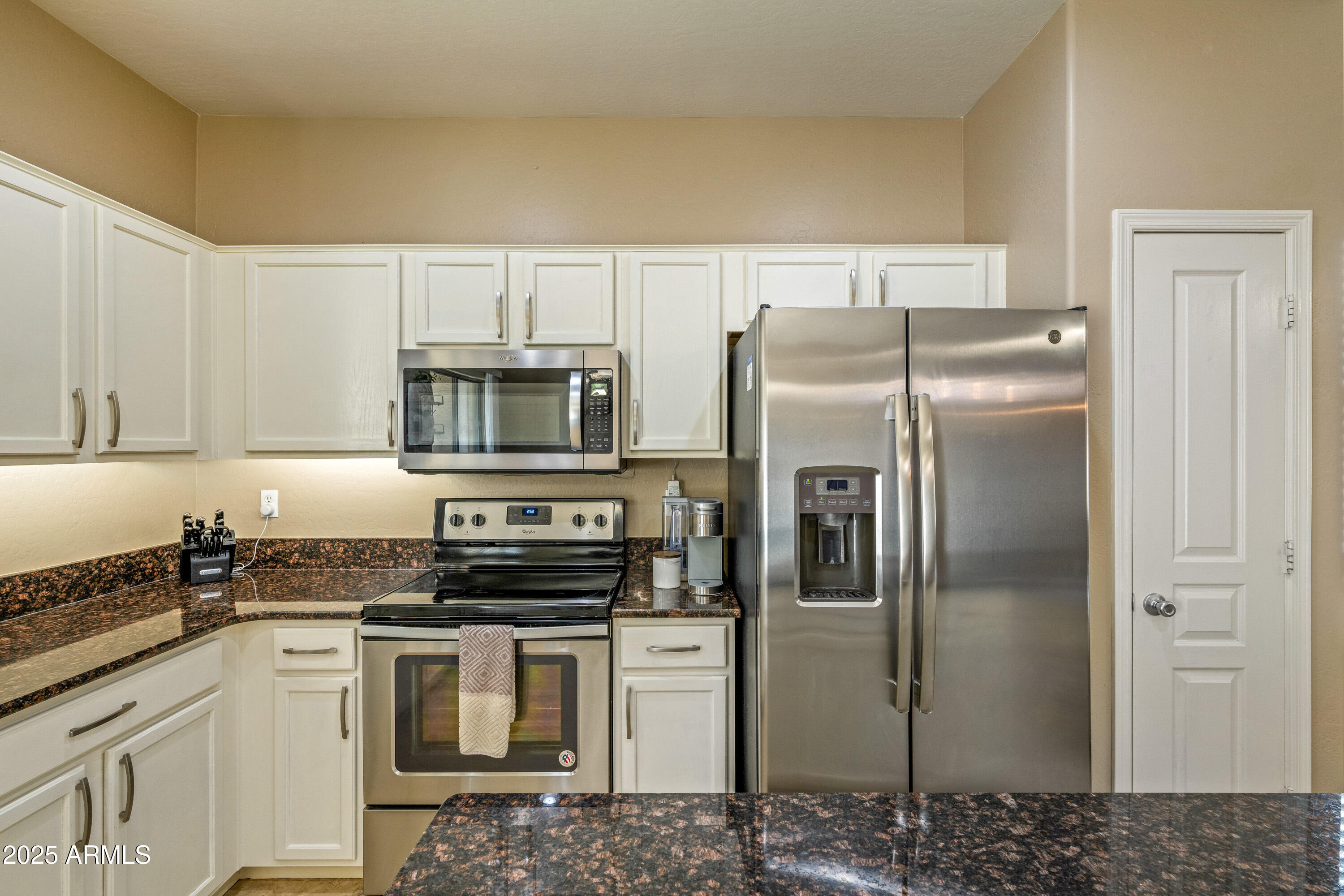 3753 E SEBASTIAN Lane