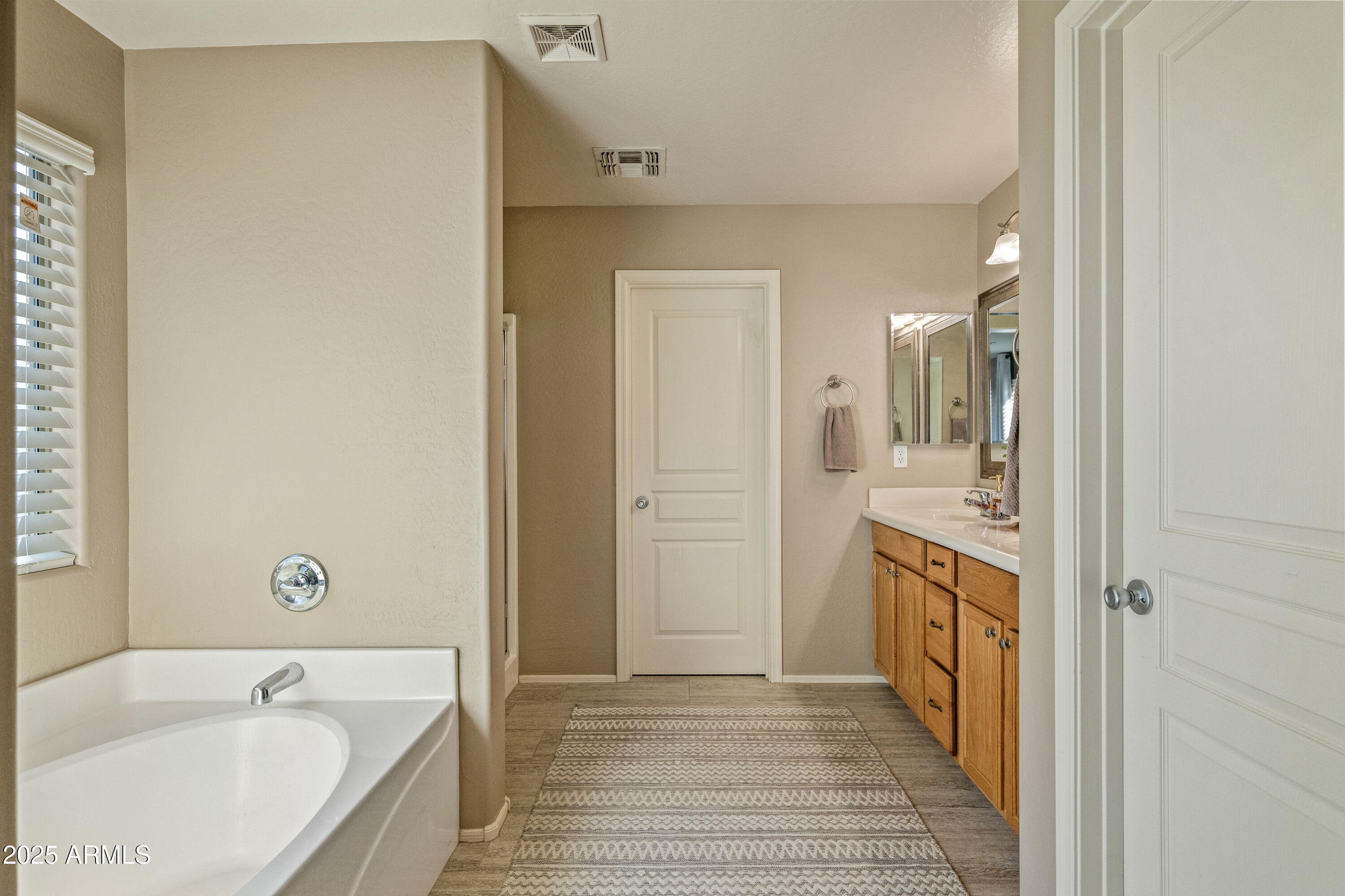 3753 E SEBASTIAN Lane
