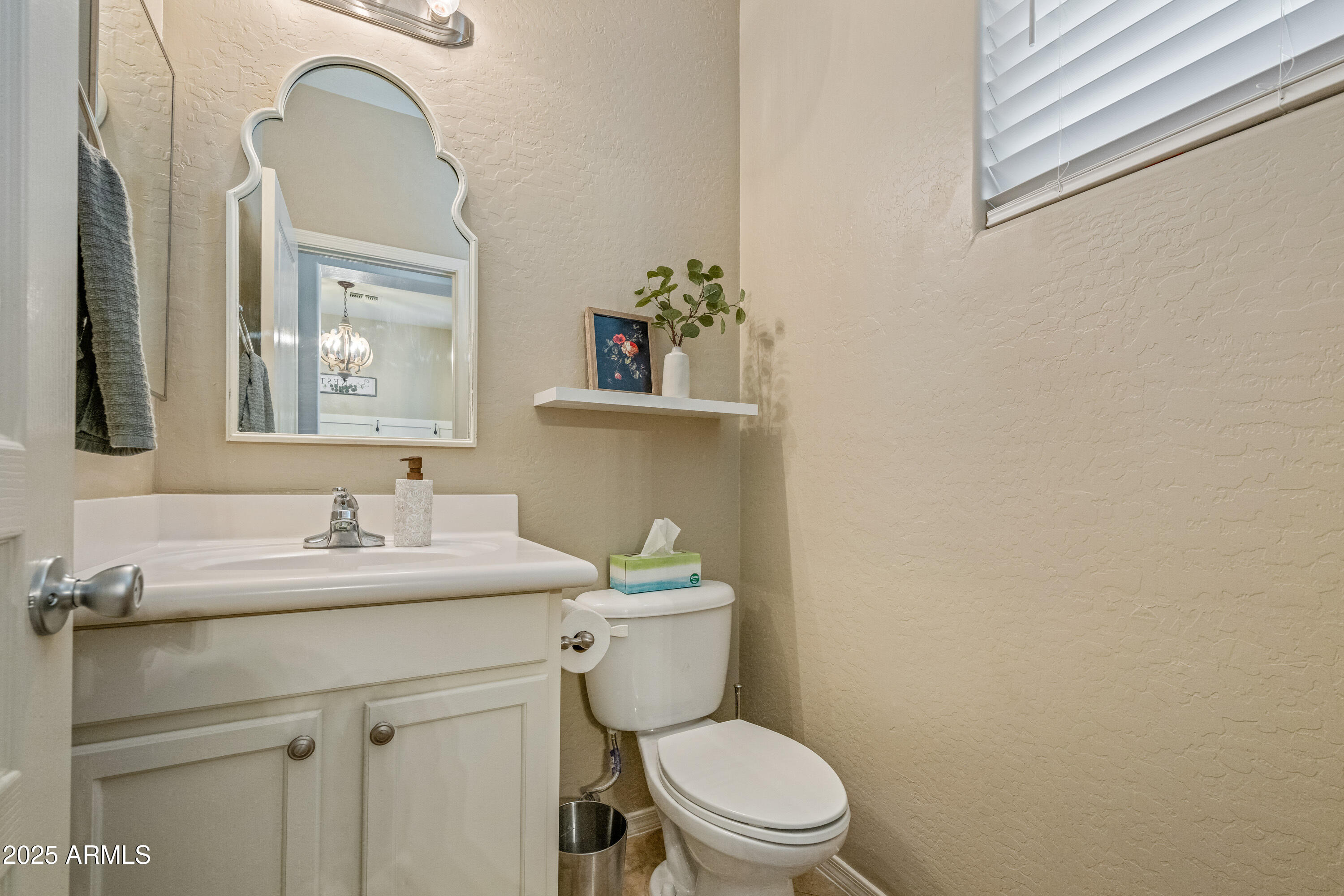 3753 E SEBASTIAN Lane
