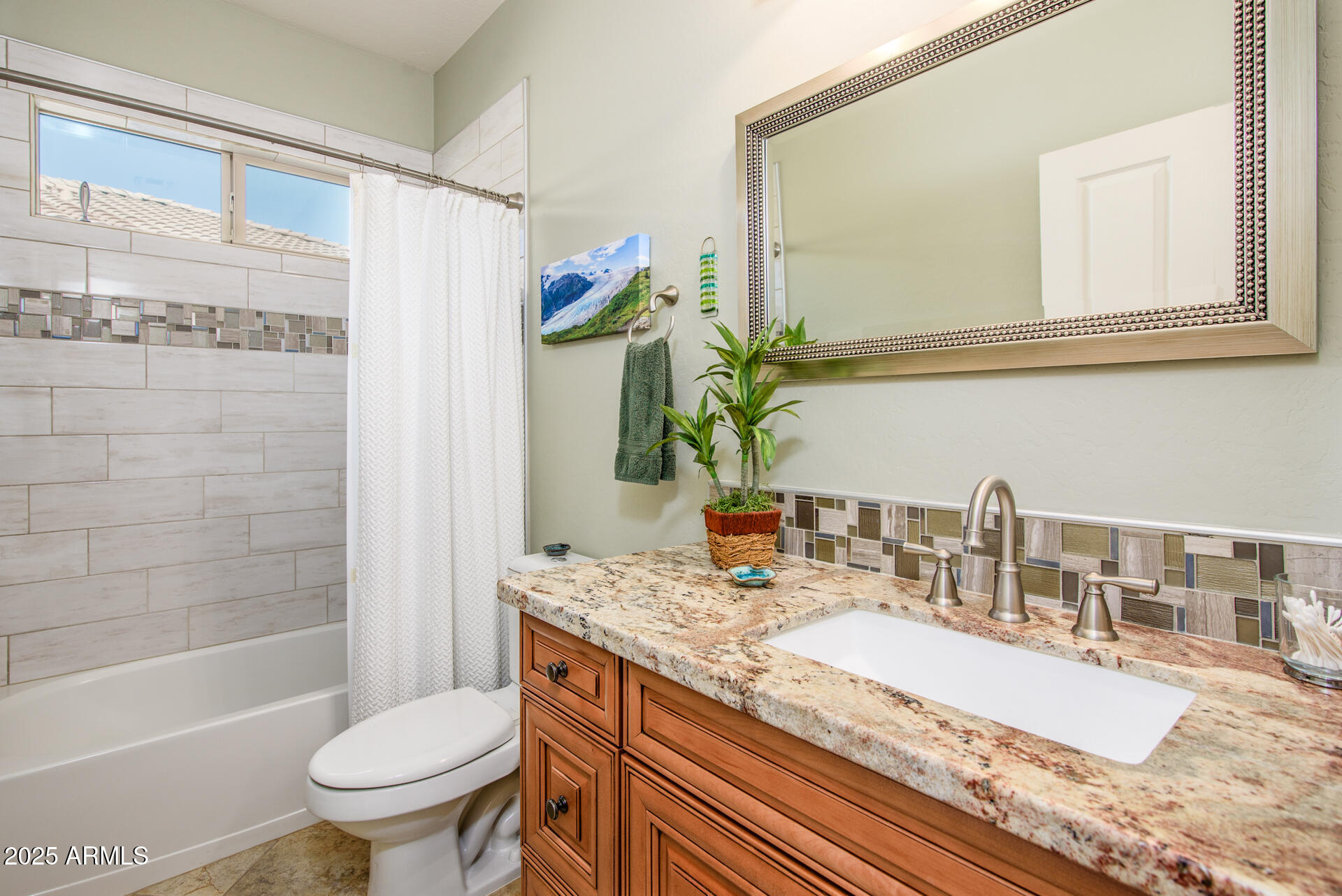20623 N ENCHANTMENT Pass