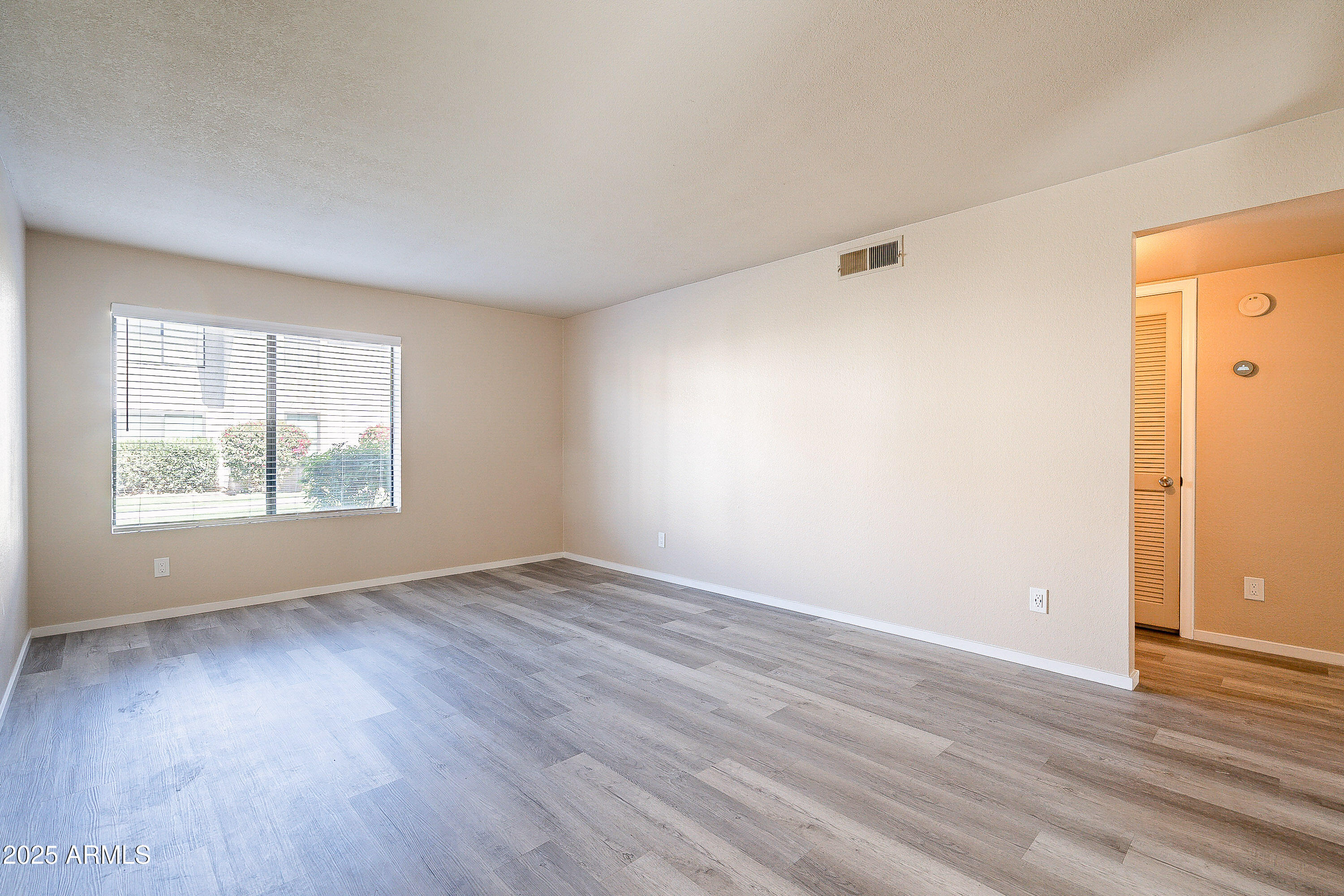1402 E GUADALUPE Road, 110