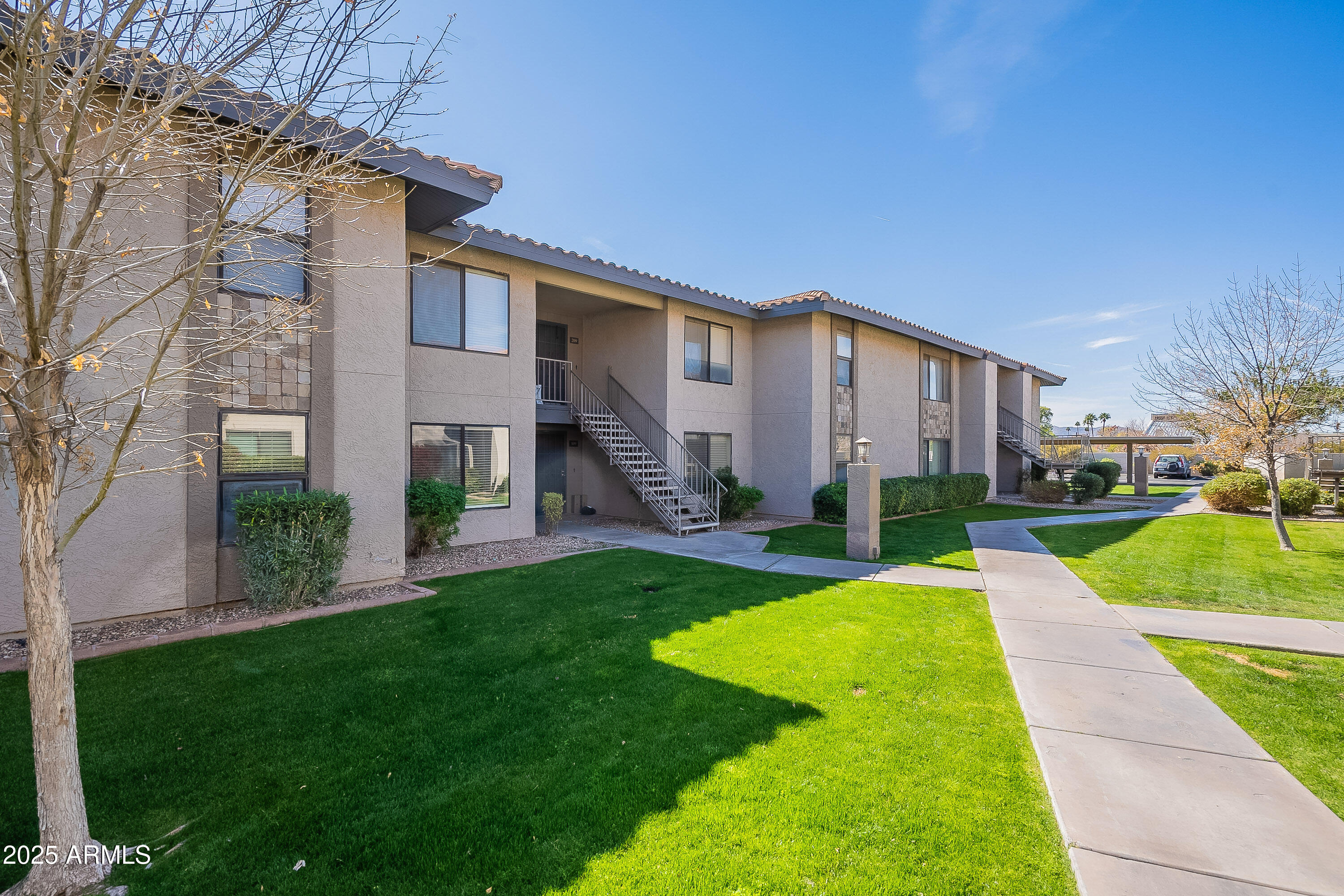 1402 E GUADALUPE Road, 110