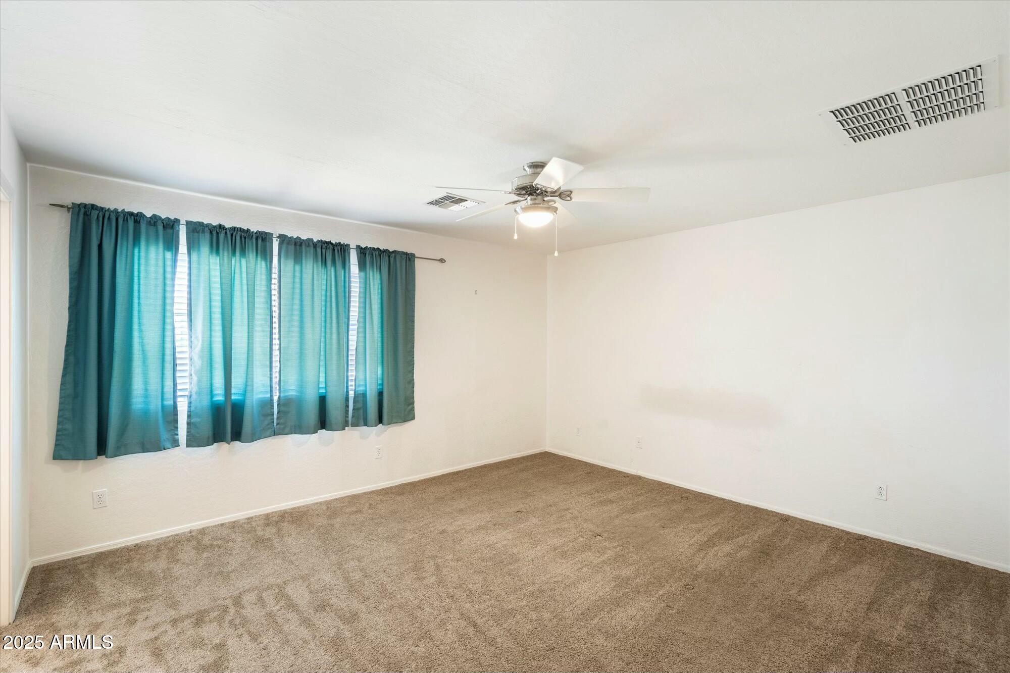 3410 E PAGEANT Place