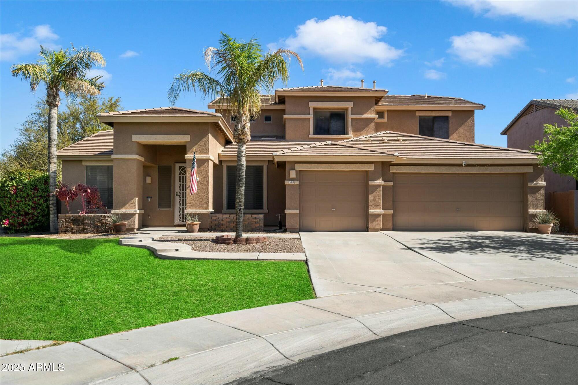 3410 E PAGEANT Place