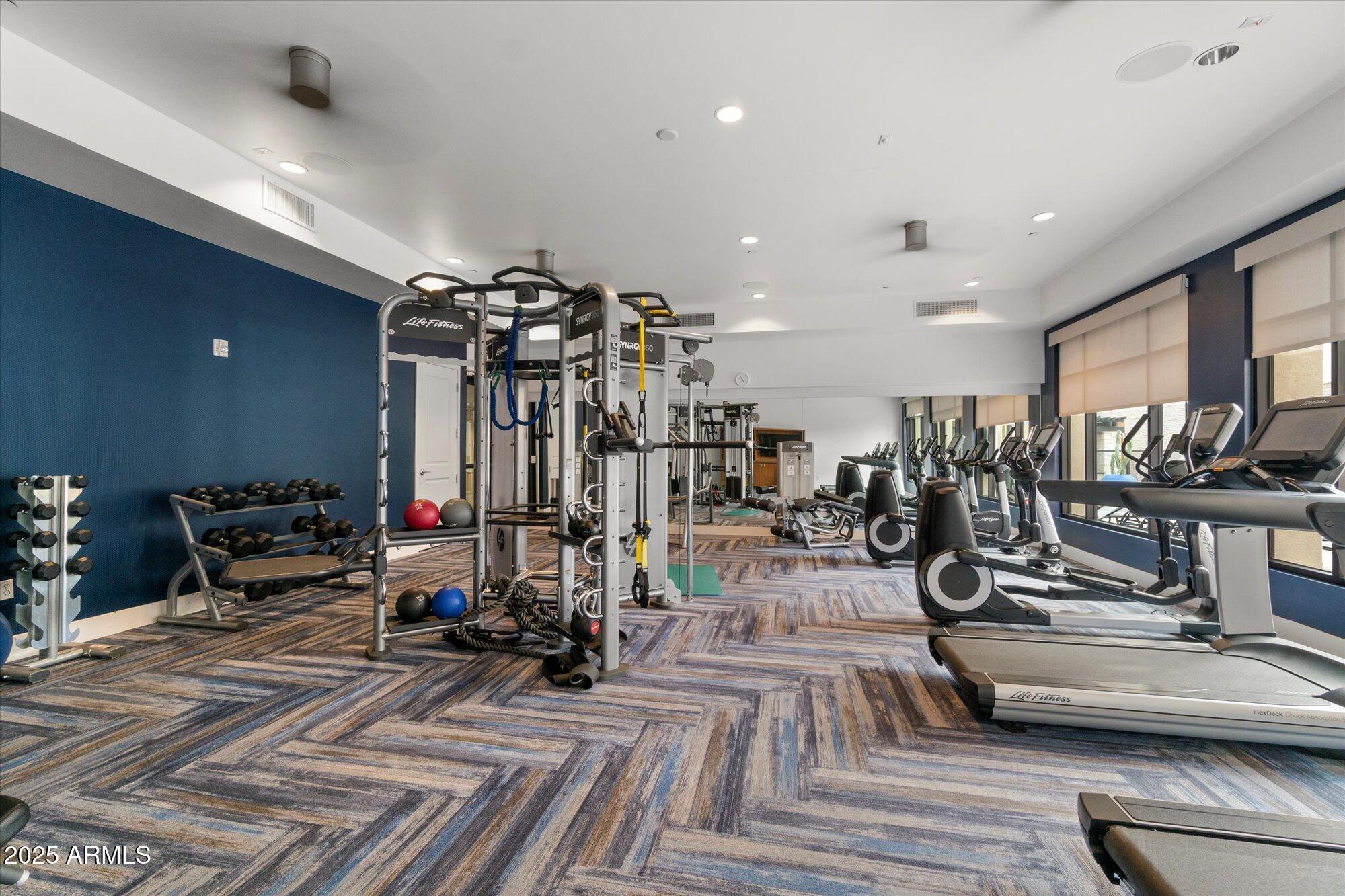 7300 E EARLL Drive, 3016