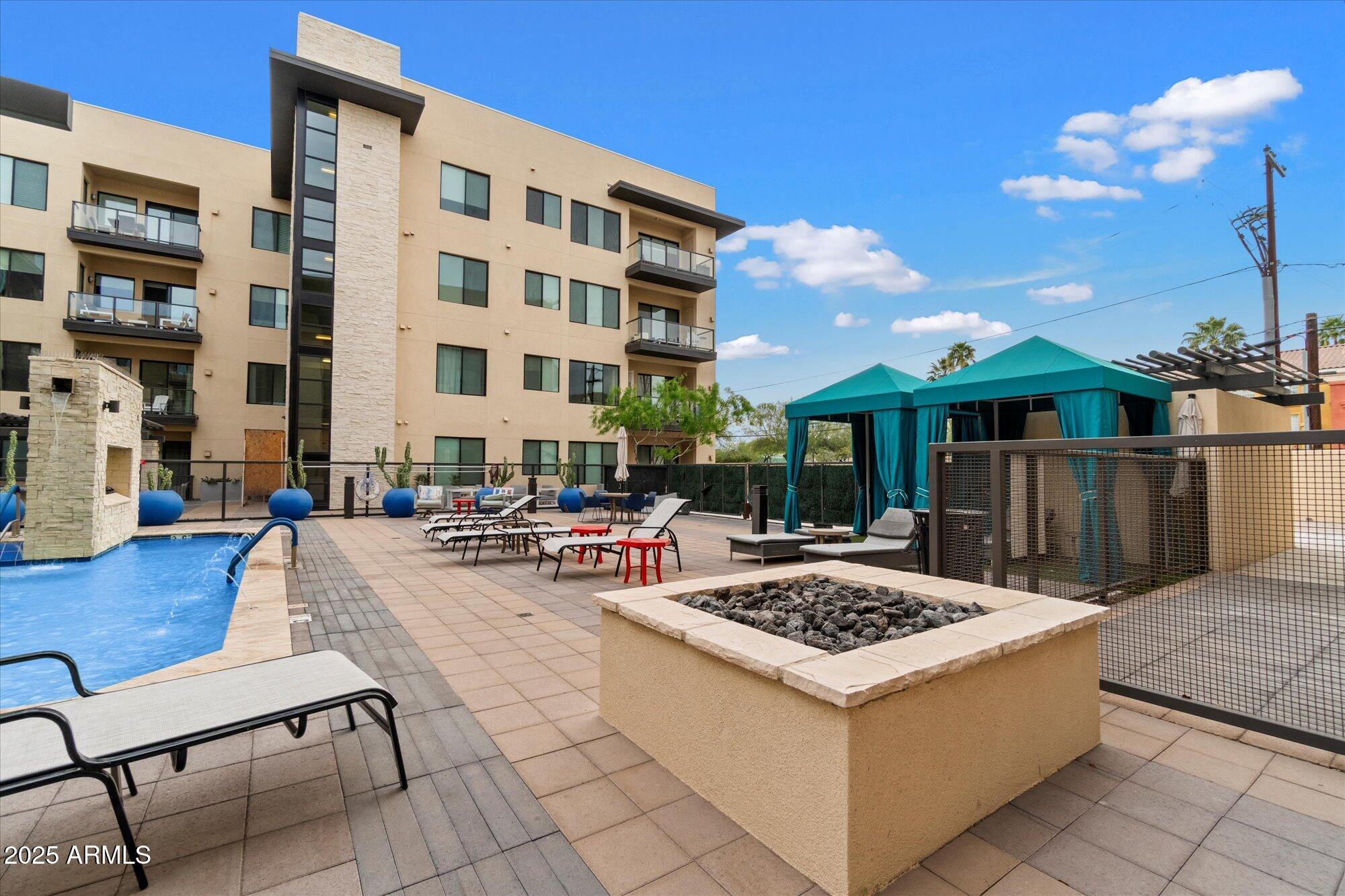 7300 E EARLL Drive, 3016