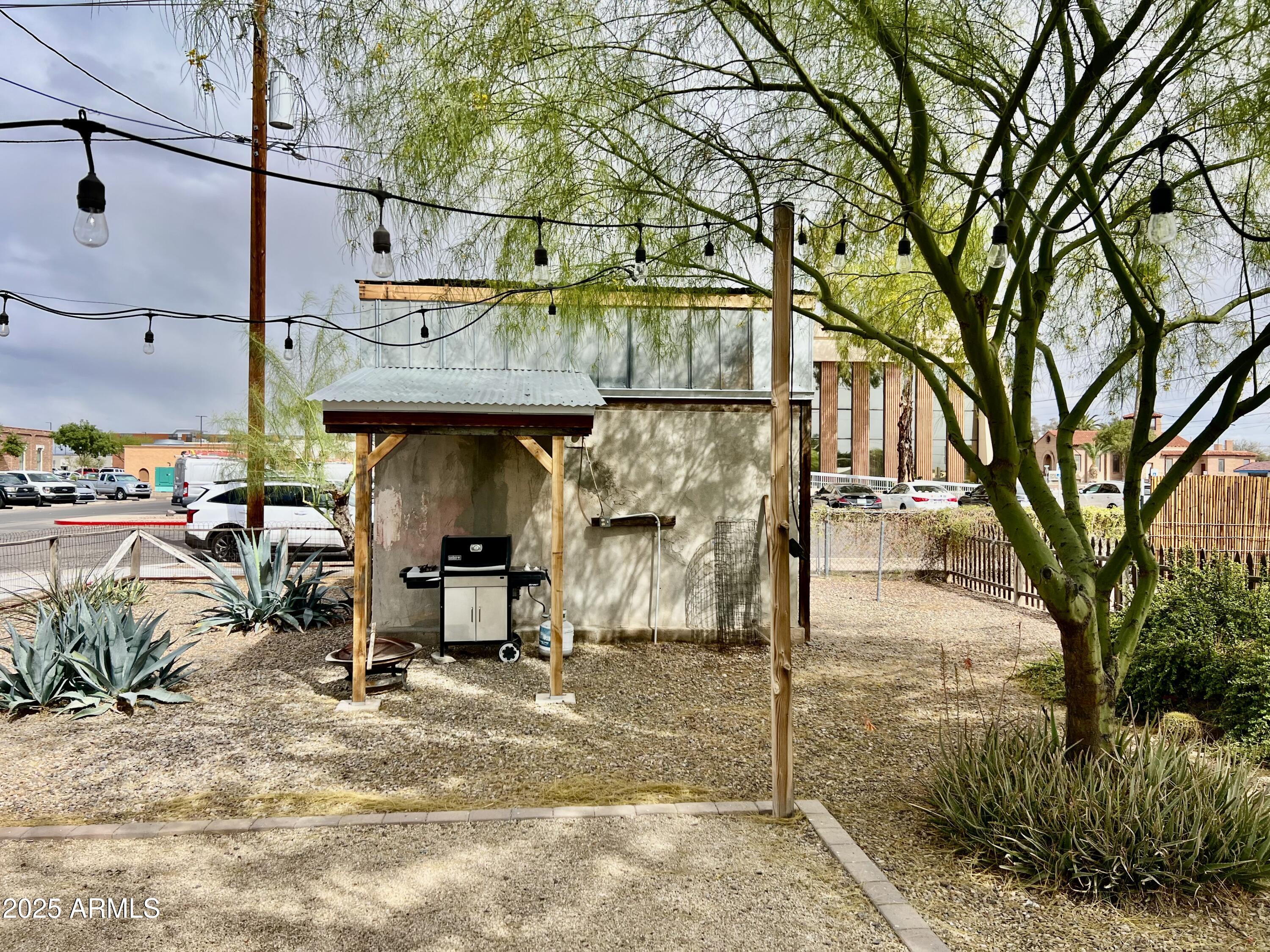 25 N BAILEY Street